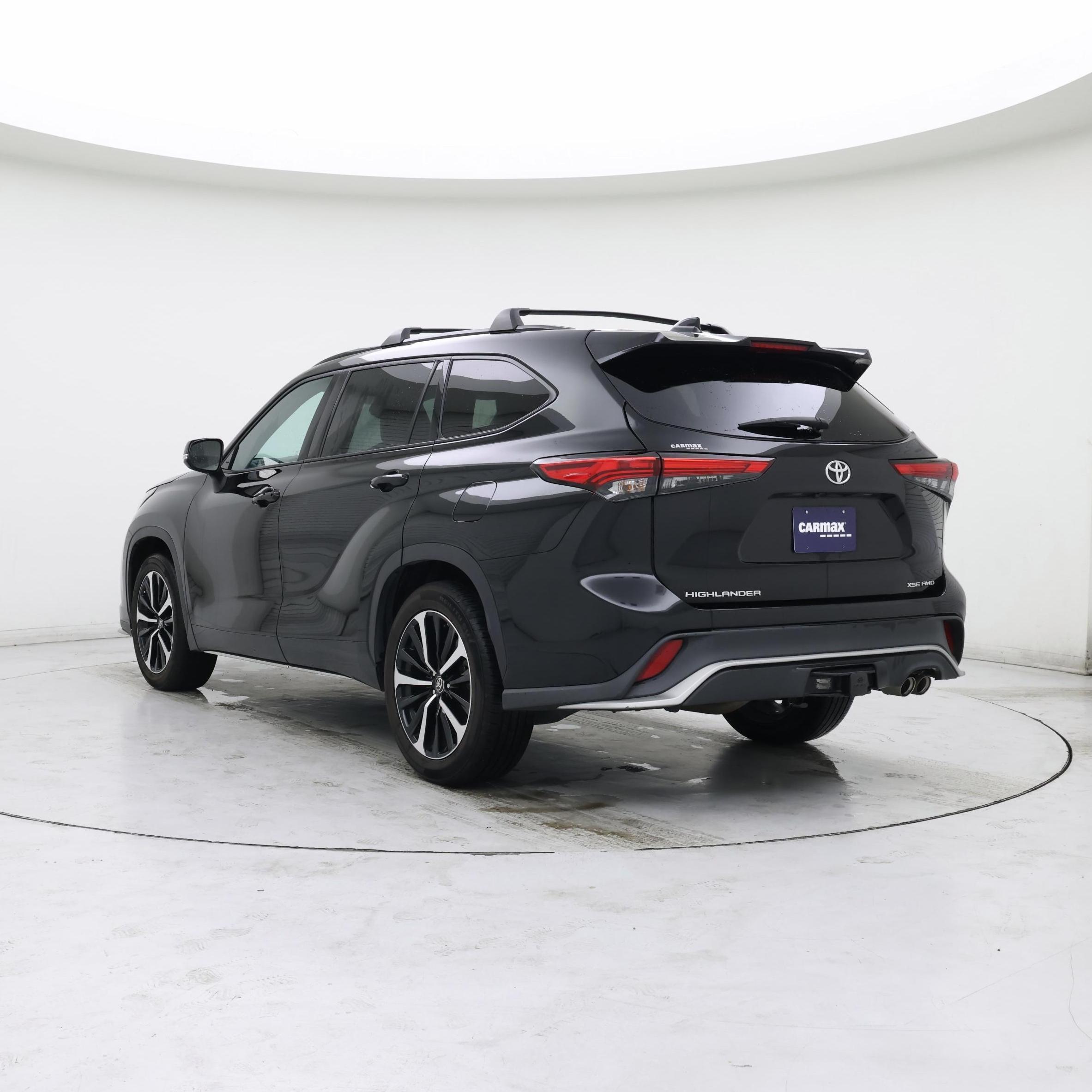 Thumbnail: 2021 Toyota Highlander - 2