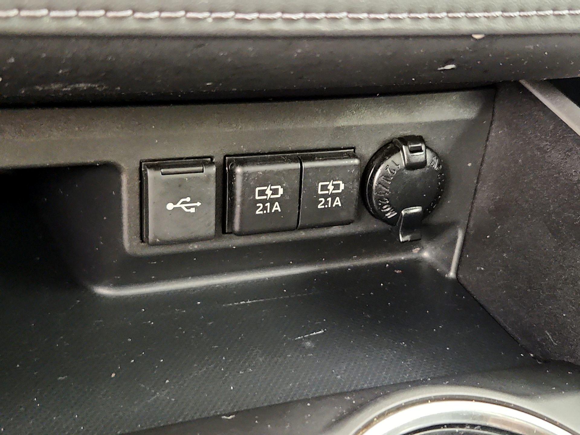 Thumbnail: 2021 Toyota Highlander - 19
