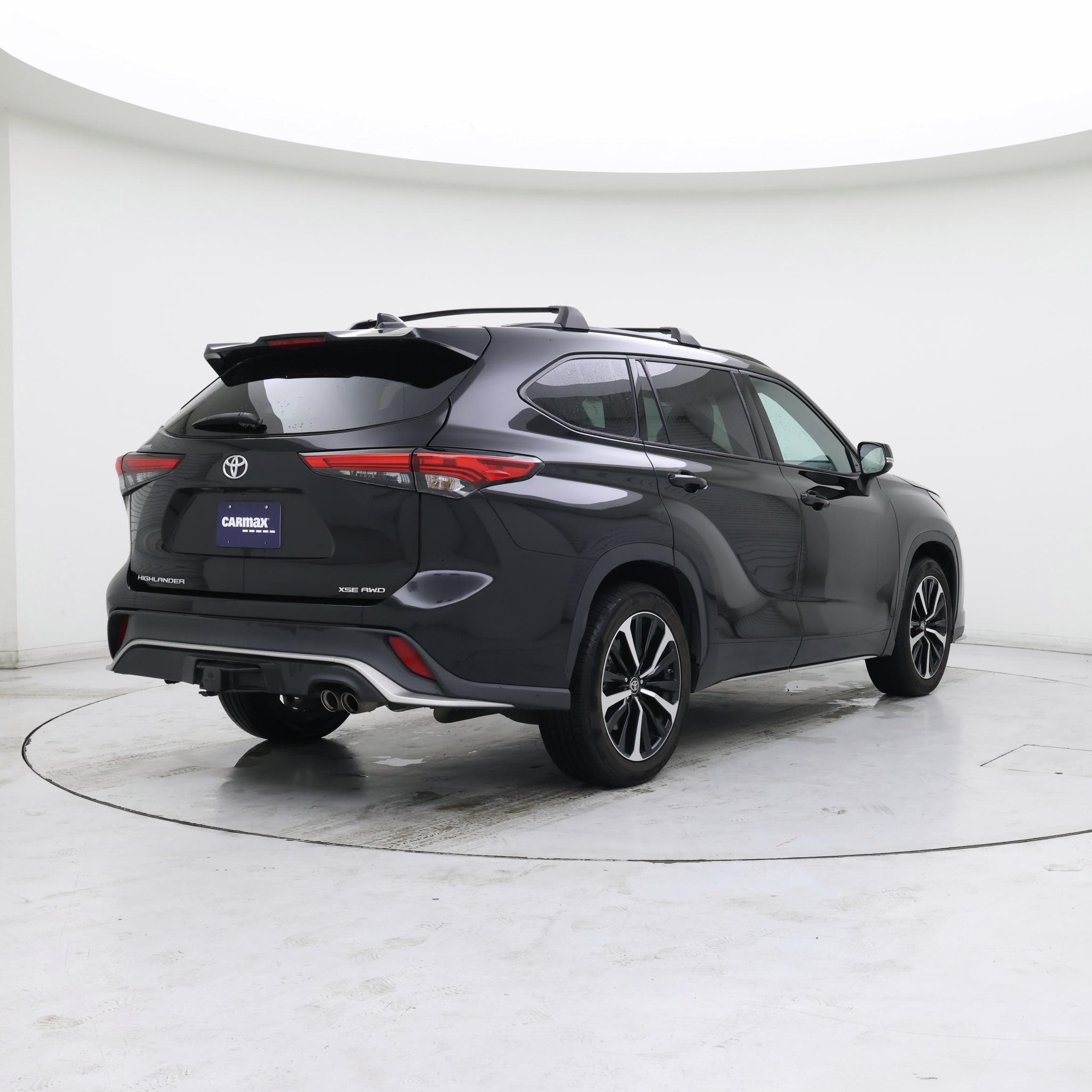 Thumbnail: 2021 Toyota Highlander - 8