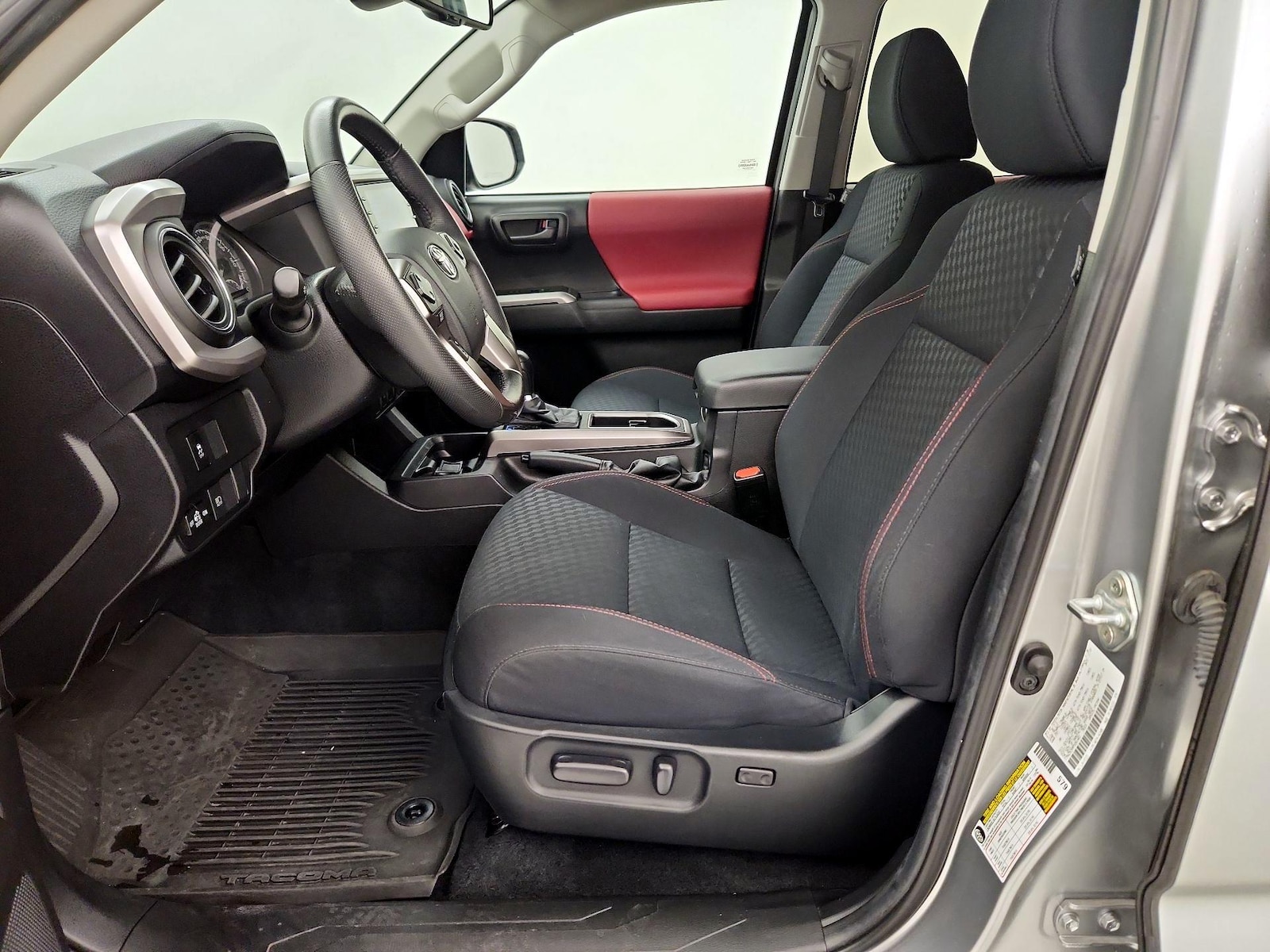 2023 Toyota Tacoma SR5 - Photo 12