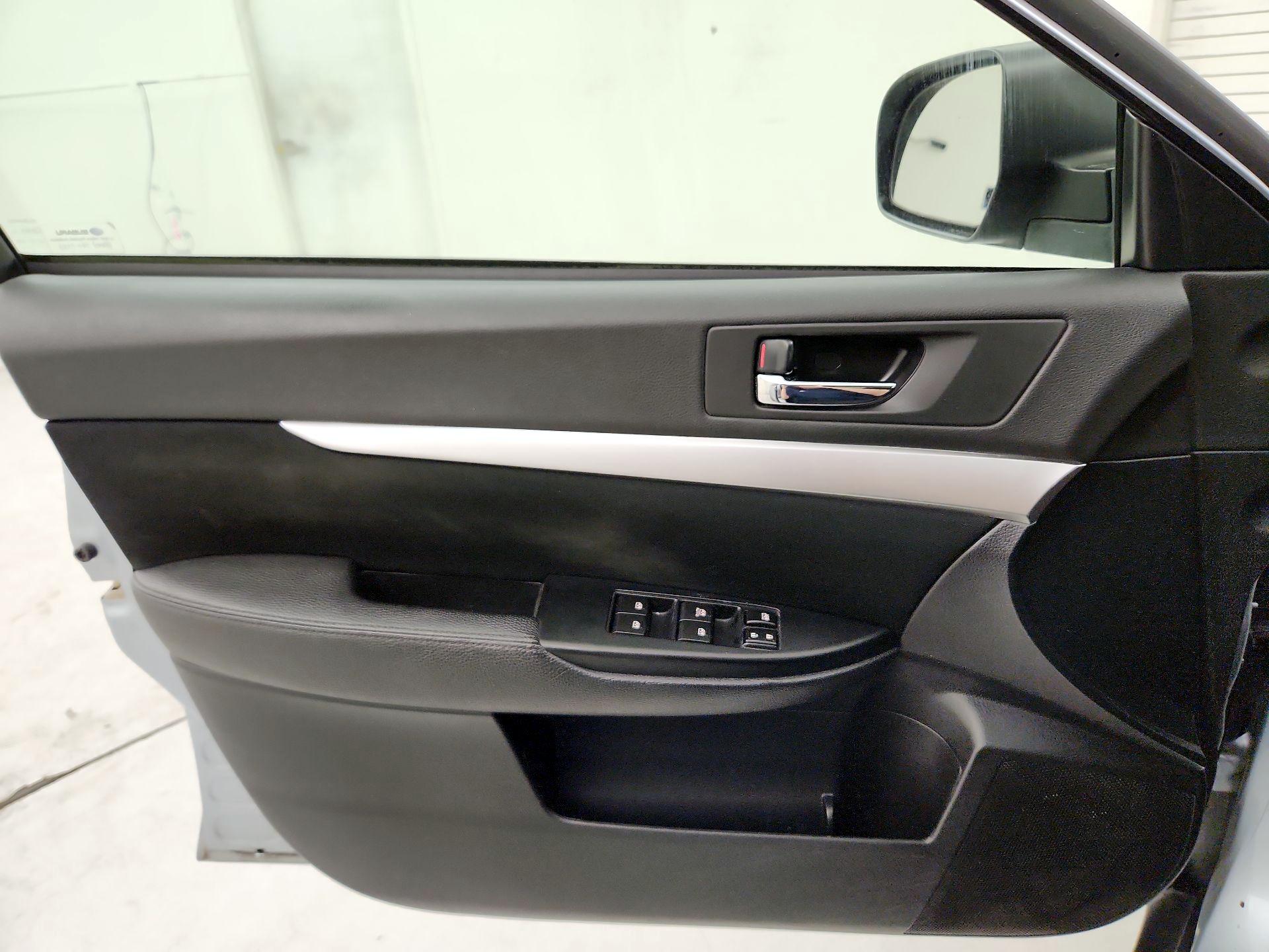 Thumbnail: 2014 Subaru Outback - 12