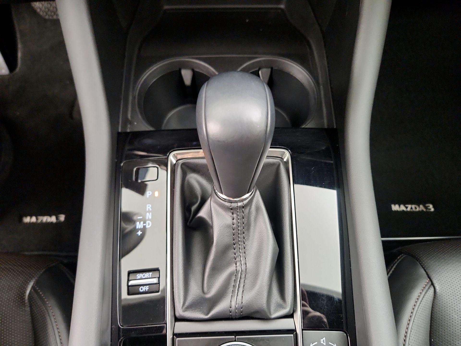 Thumbnail: 2020 Mazda Mazda3 - 17