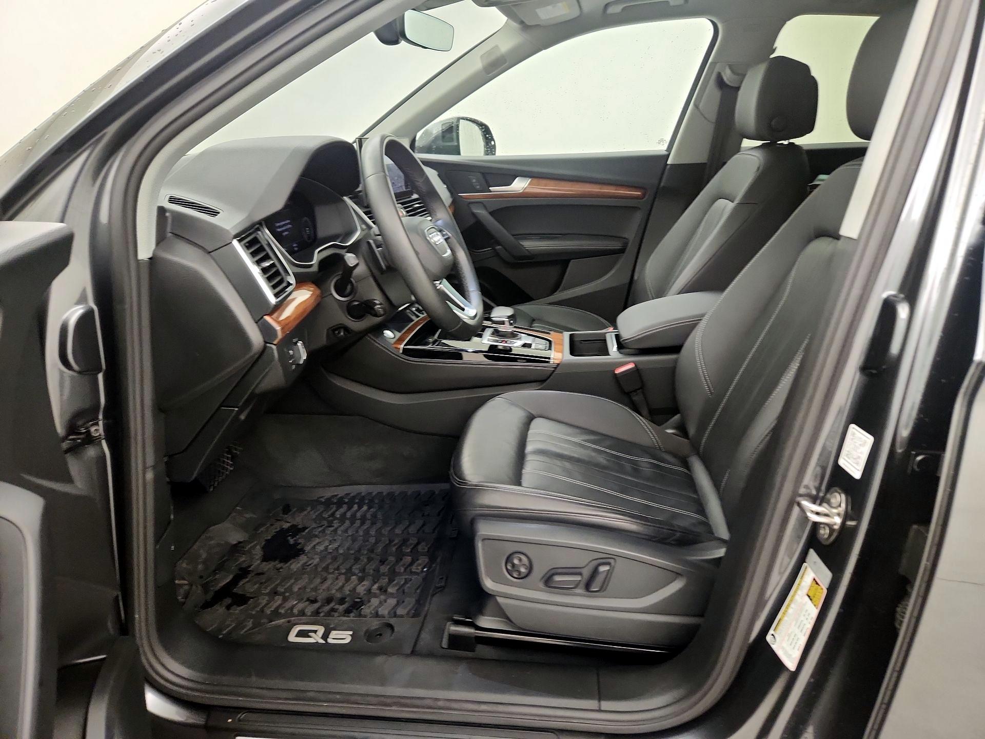 Thumbnail: 2022 Audi Q5 - 11