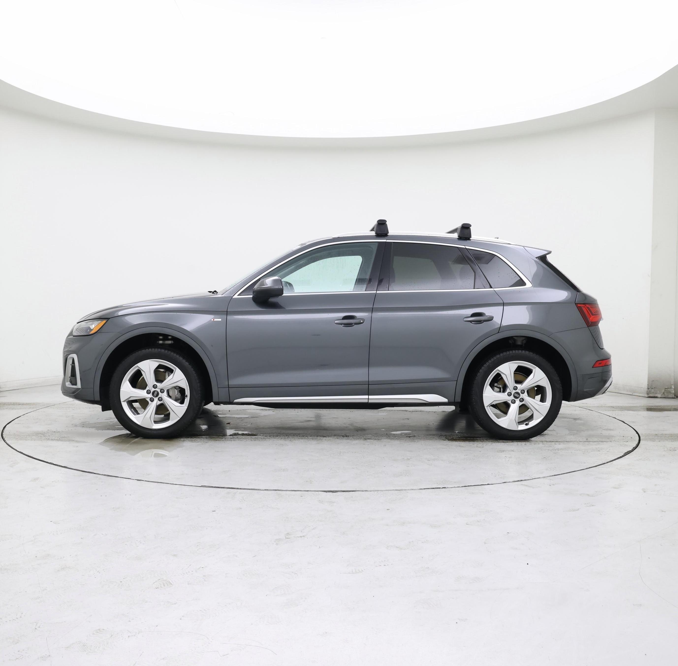 Thumbnail: 2022 Audi Q5 - 3