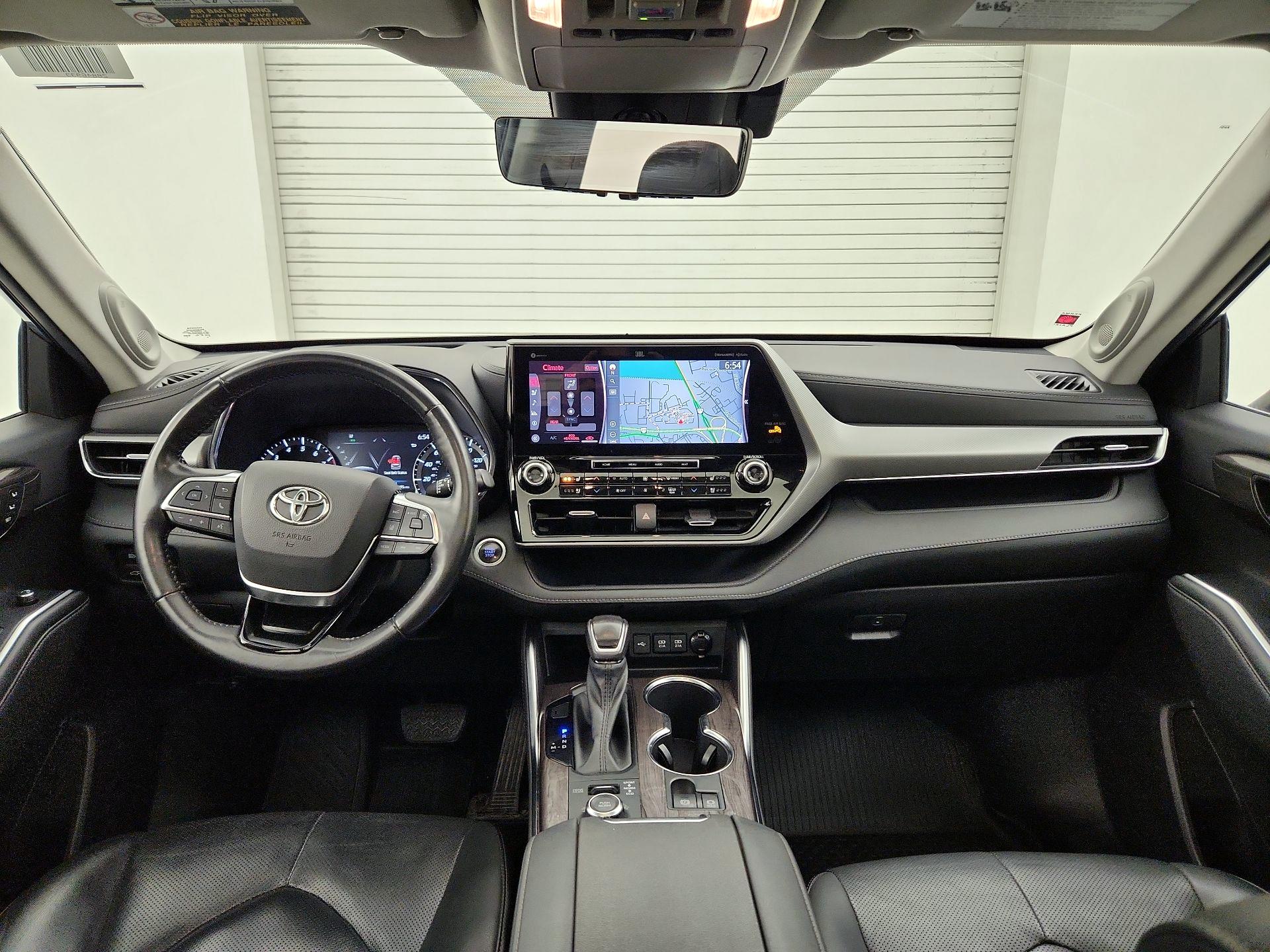 Thumbnail: 2021 Toyota Highlander - 9