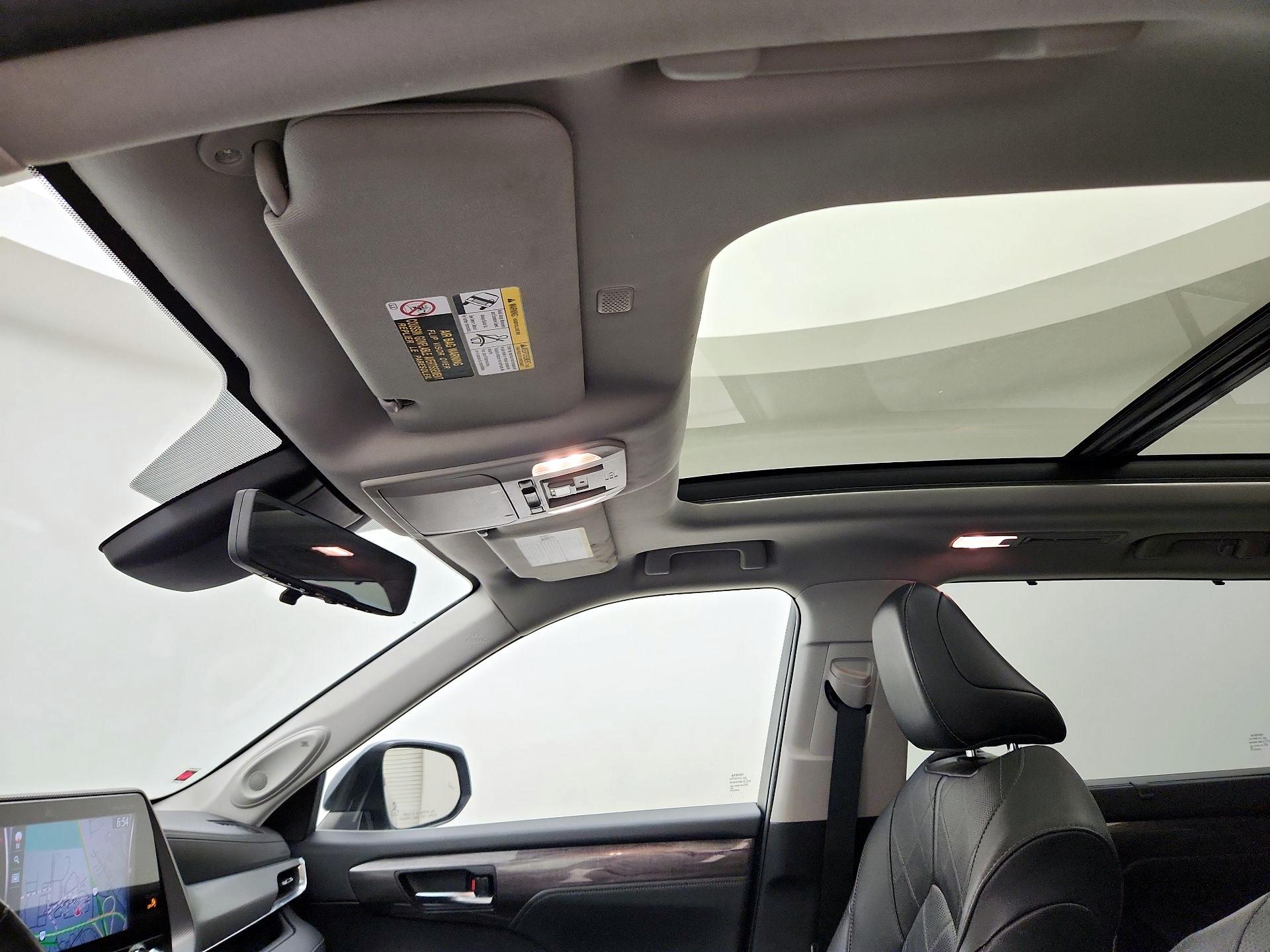 Thumbnail: 2021 Toyota Highlander - 20