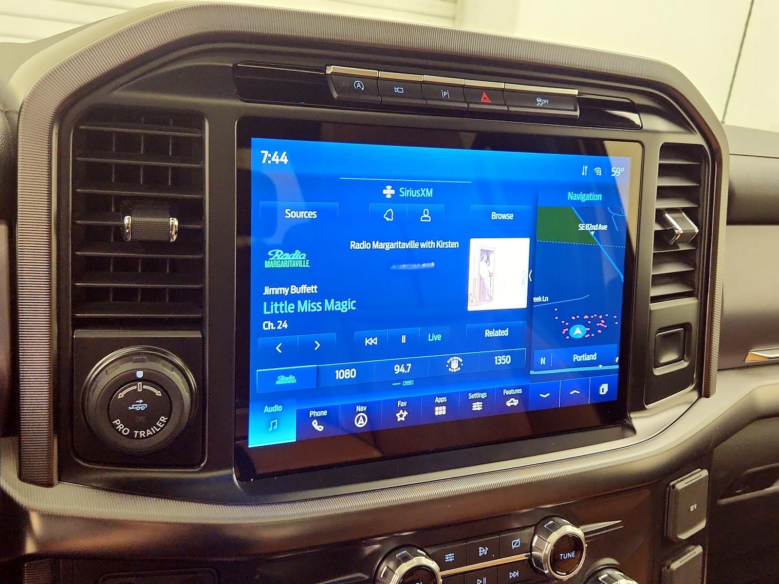 2021 Ford F-150 Platinum - Photo 17