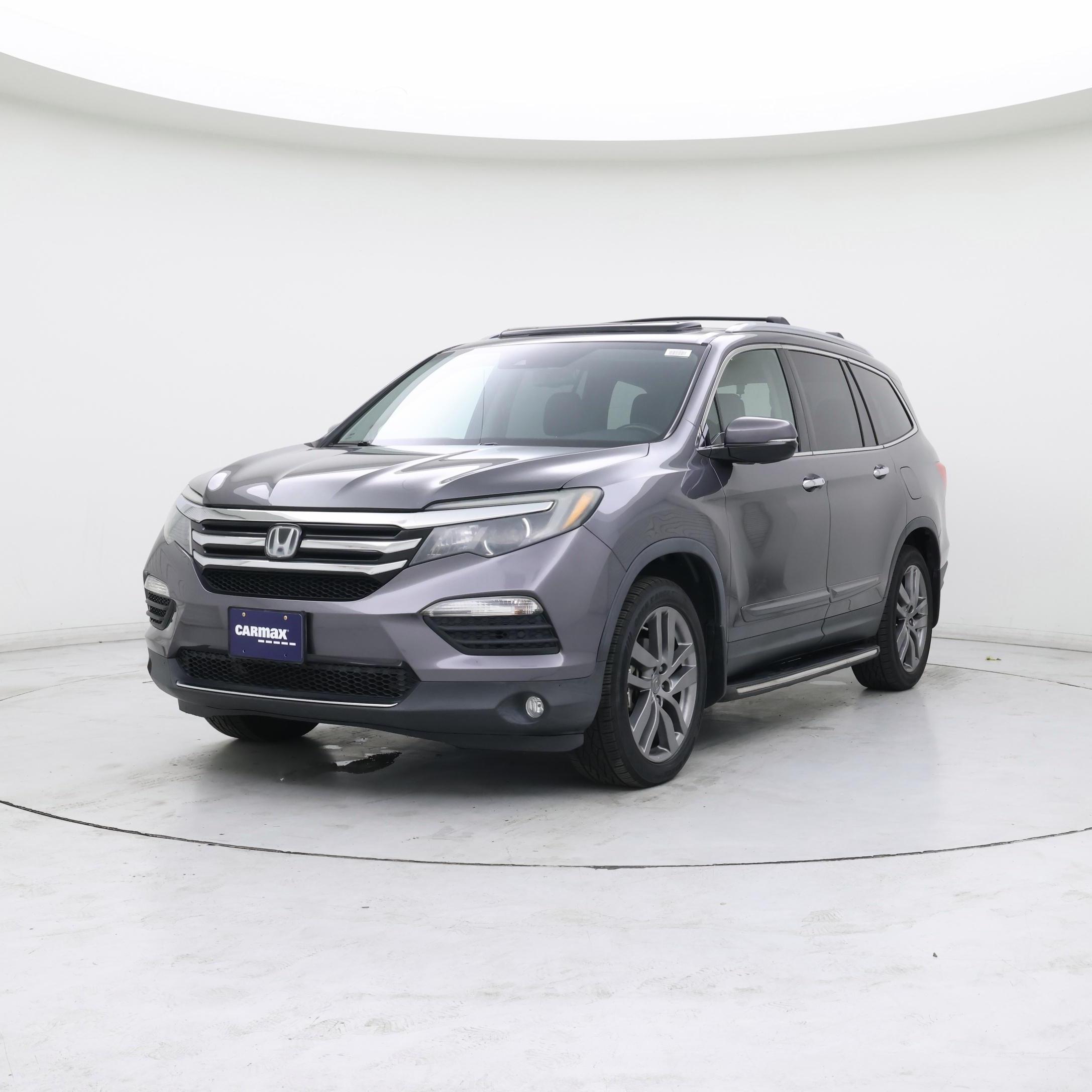 Thumbnail: 2017 Honda Pilot - 4