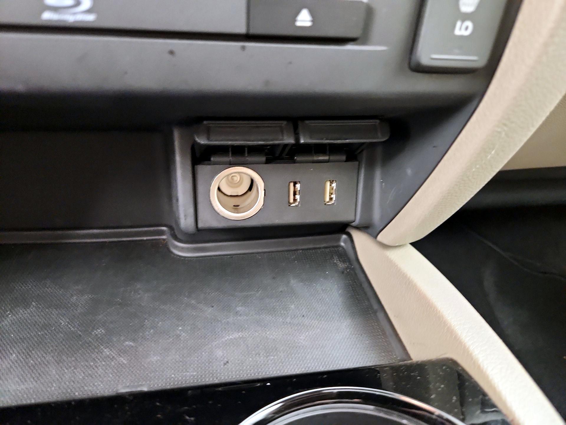 Thumbnail: 2017 Honda Pilot - 18