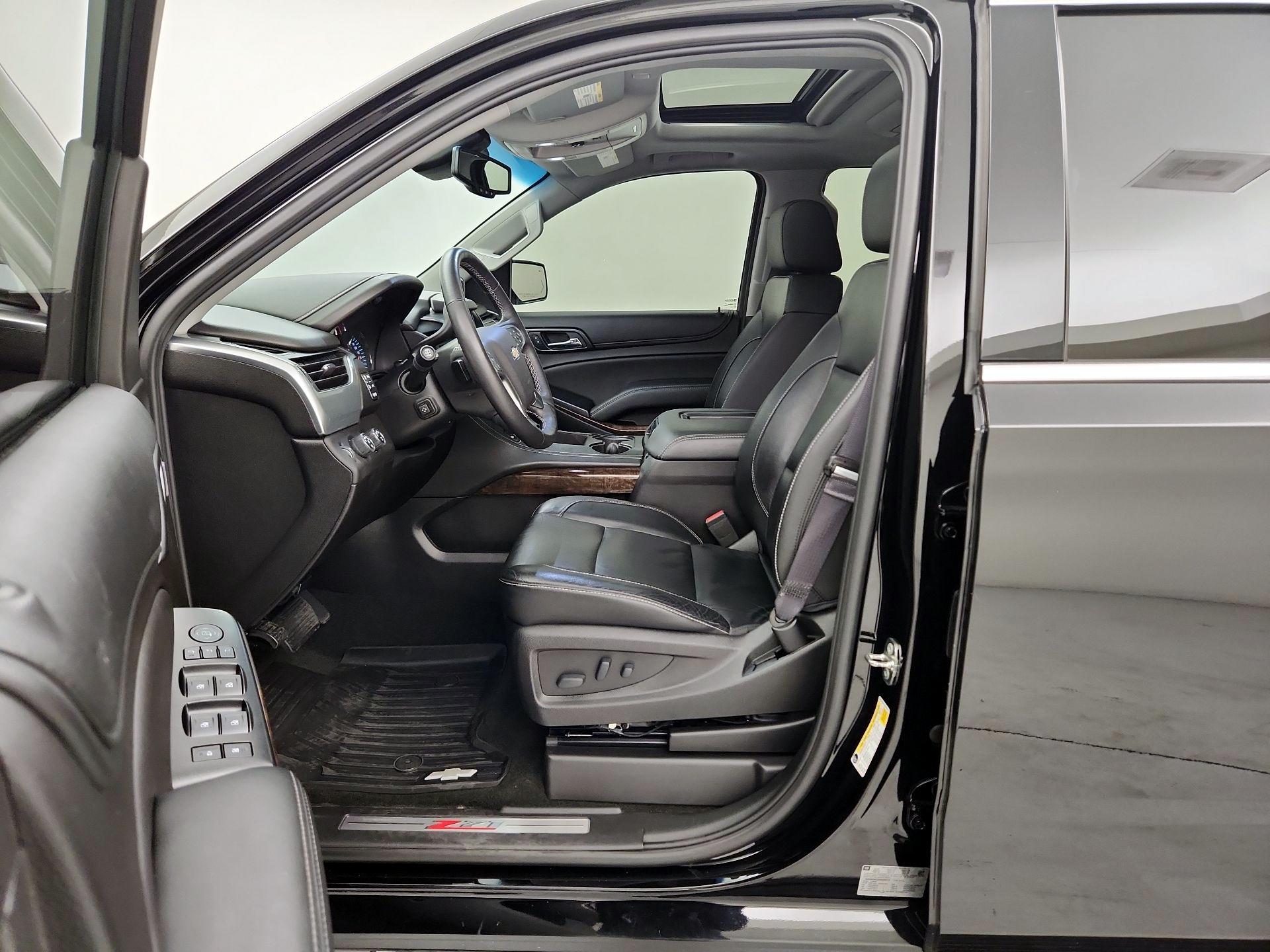 Thumbnail: 2017 Chevrolet Suburban - 11