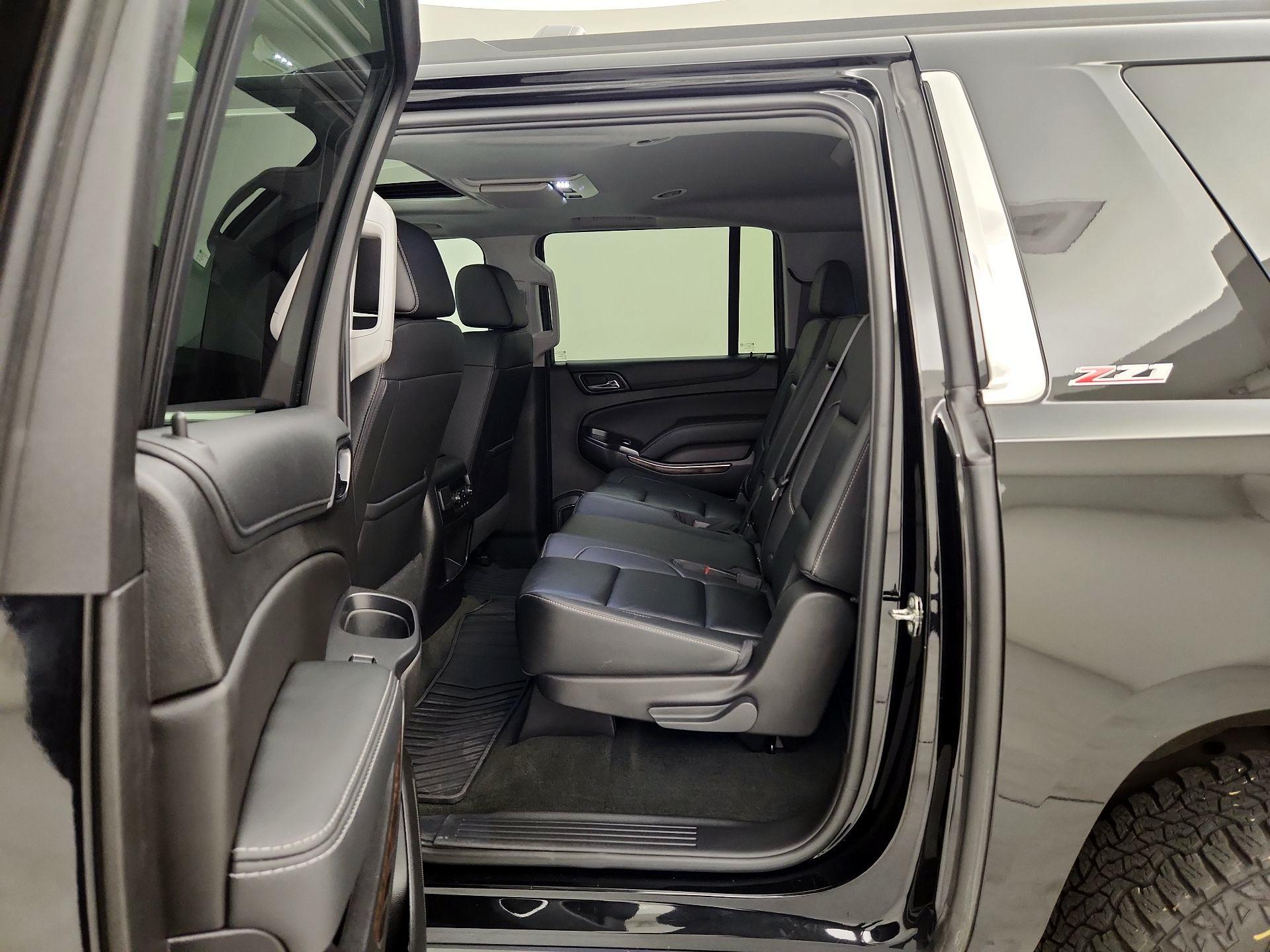 Thumbnail: 2017 Chevrolet Suburban - 20