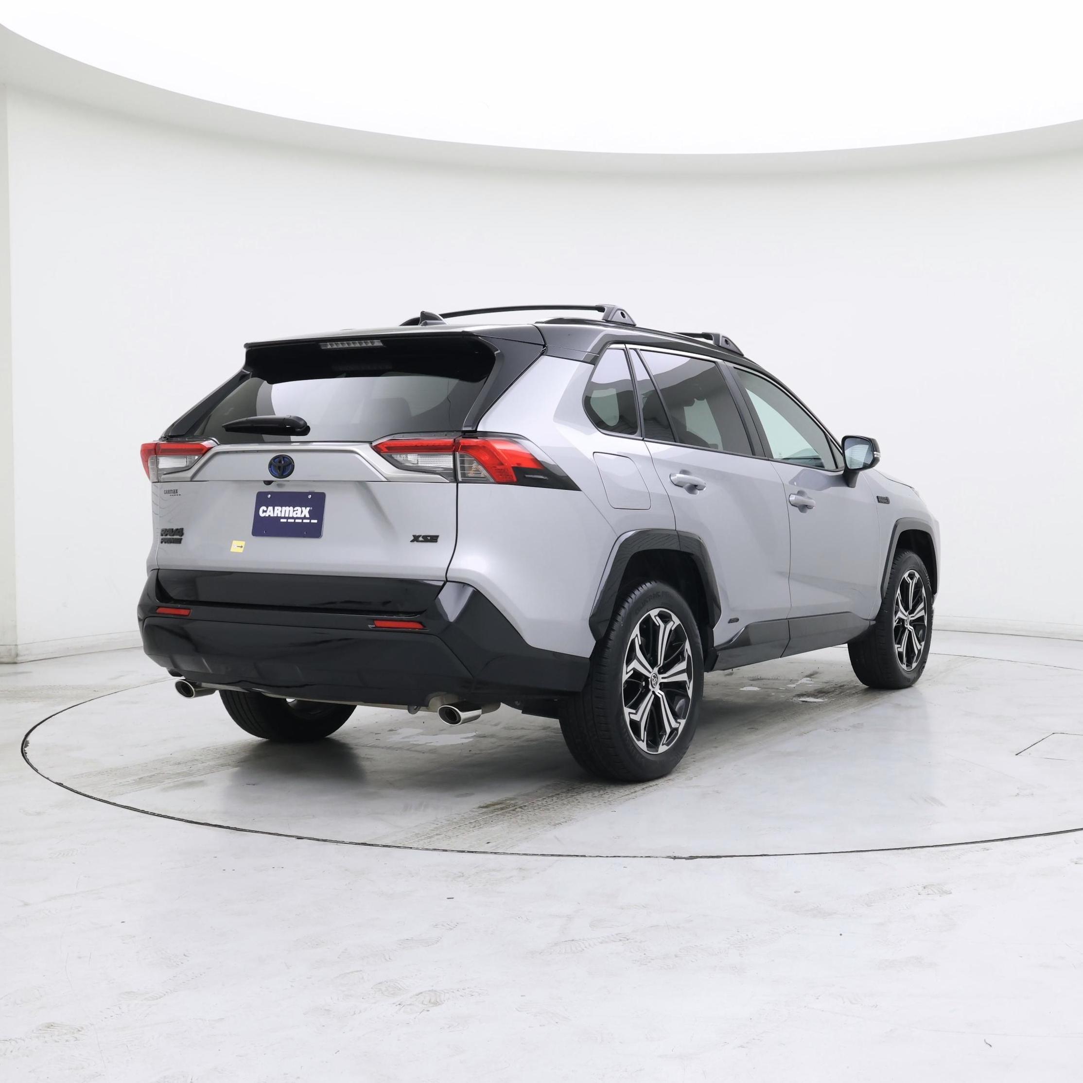 Thumbnail: 2023 Toyota RAV4 - 8