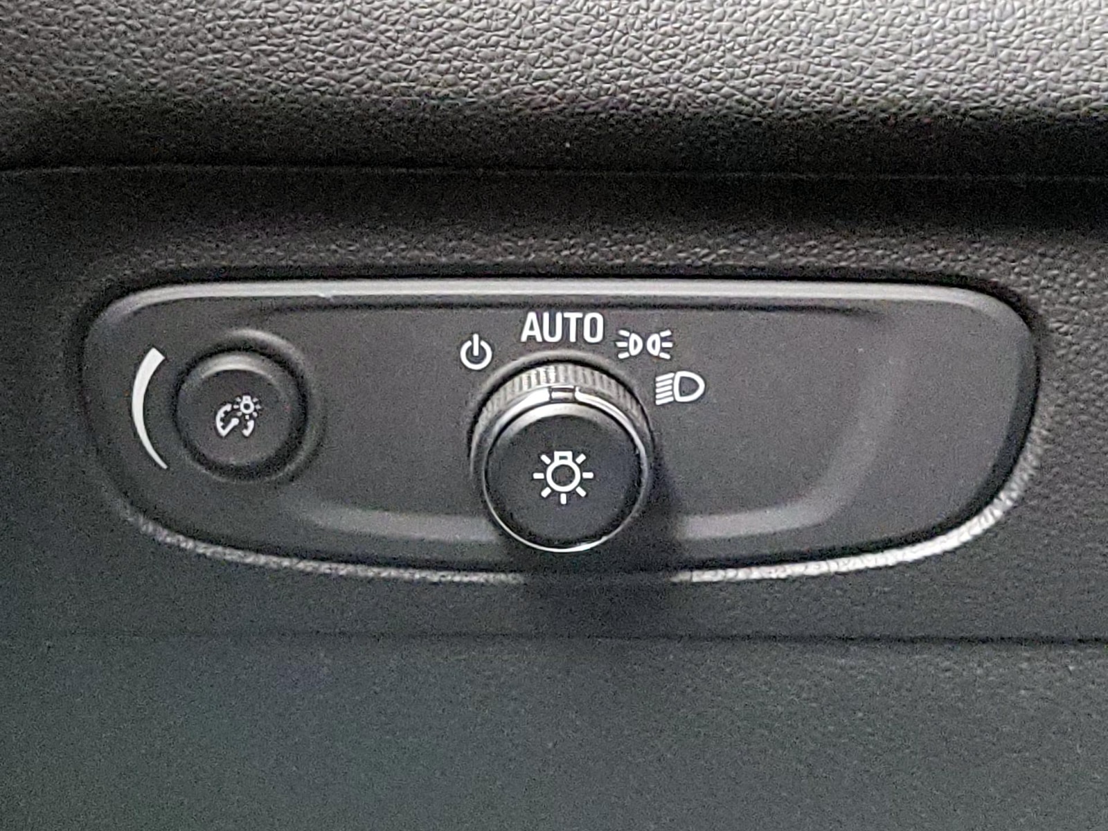 2021 Buick Envision Preferred - Photo 14