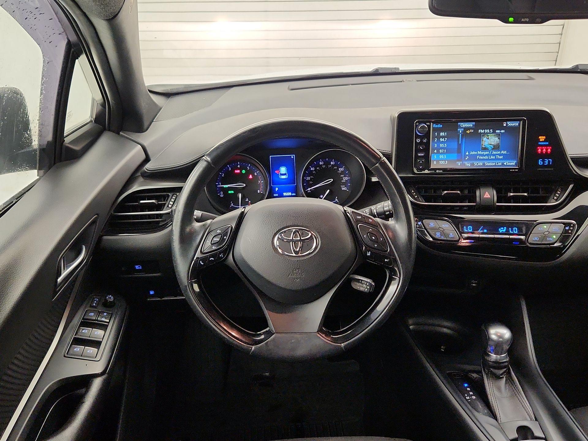 Thumbnail: 2018 Toyota C-HR - 10