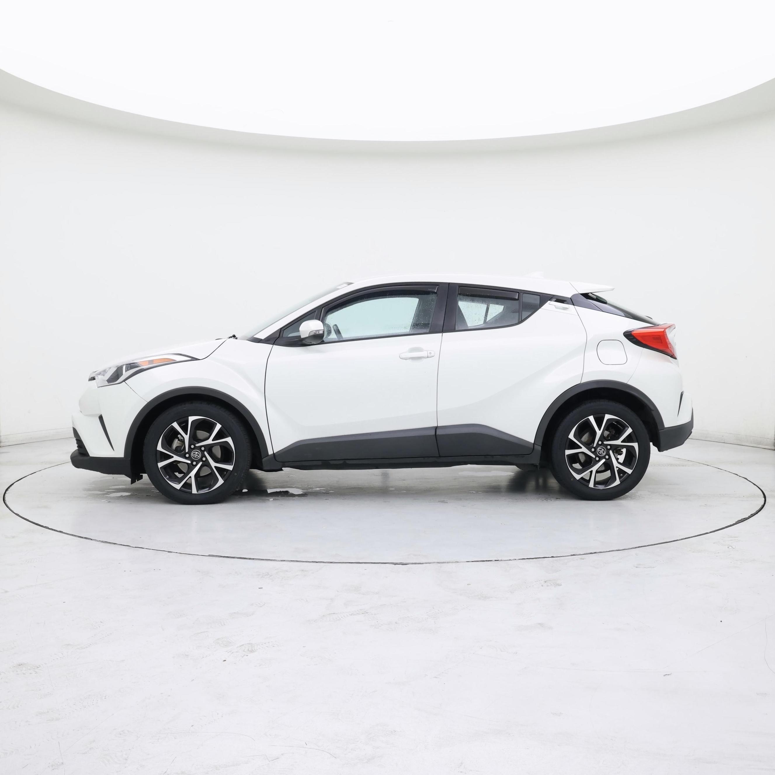 Thumbnail: 2018 Toyota C-HR - 3
