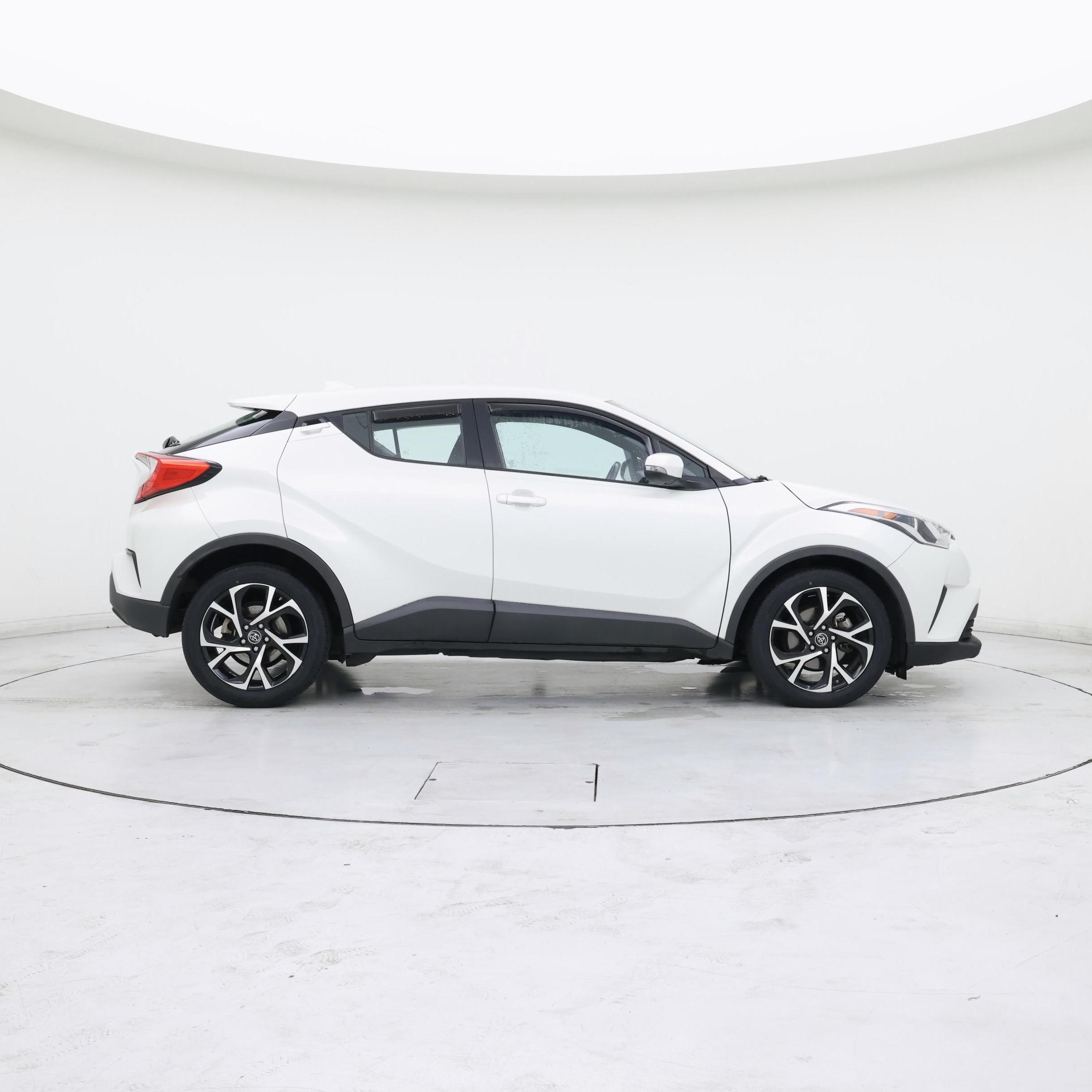 Thumbnail: 2018 Toyota C-HR - 7