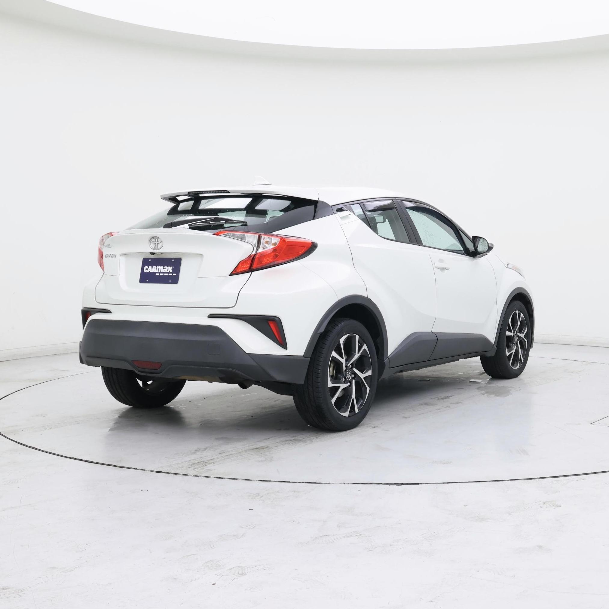 Thumbnail: 2018 Toyota C-HR - 8