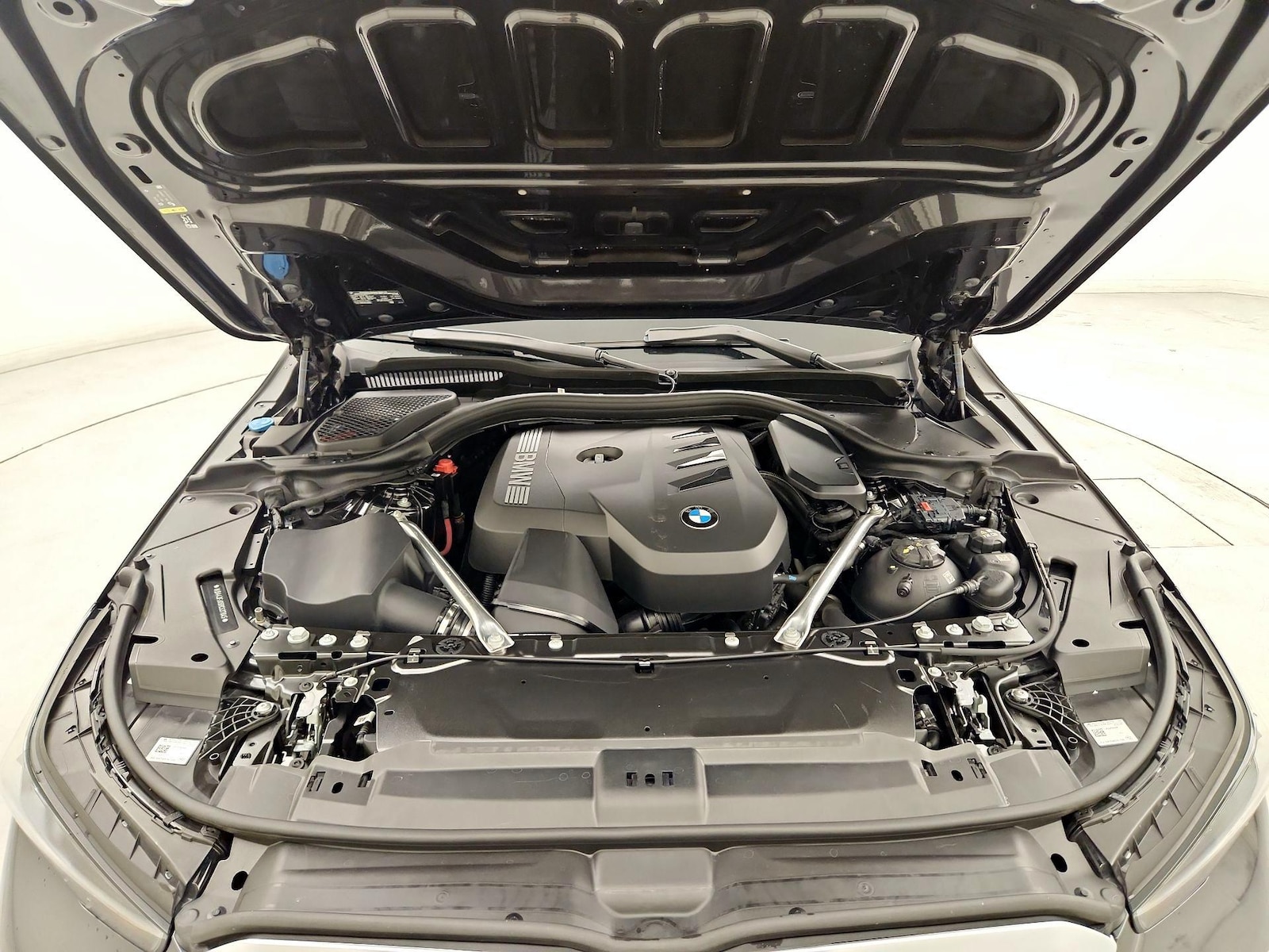 2024 BMW 5 Series 530i - Photo 24