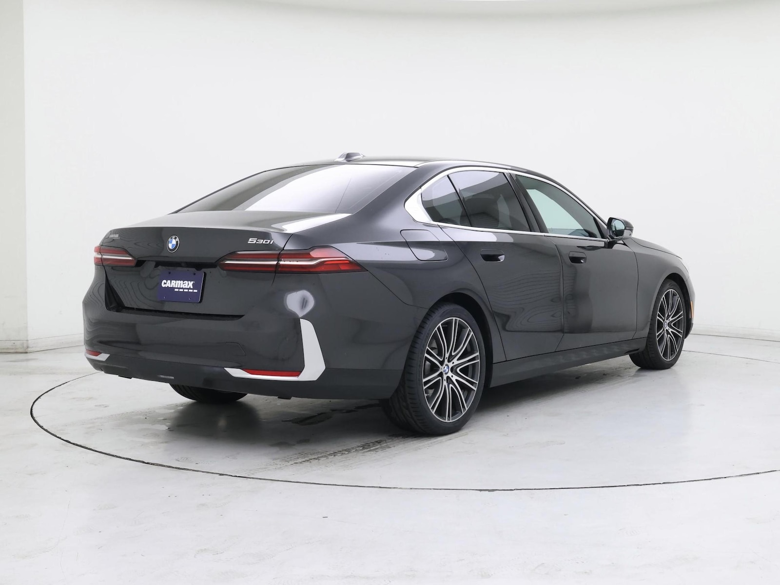 2024 BMW 5 Series 530i - Photo 9