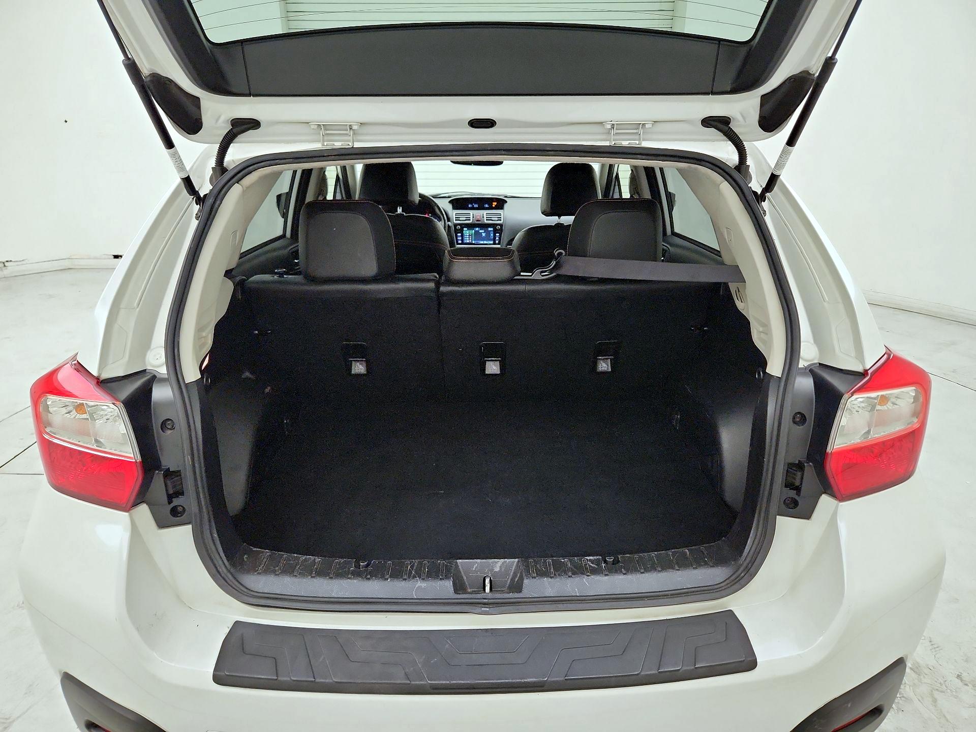 Thumbnail: 2016 Subaru XV Crosstrek - 20
