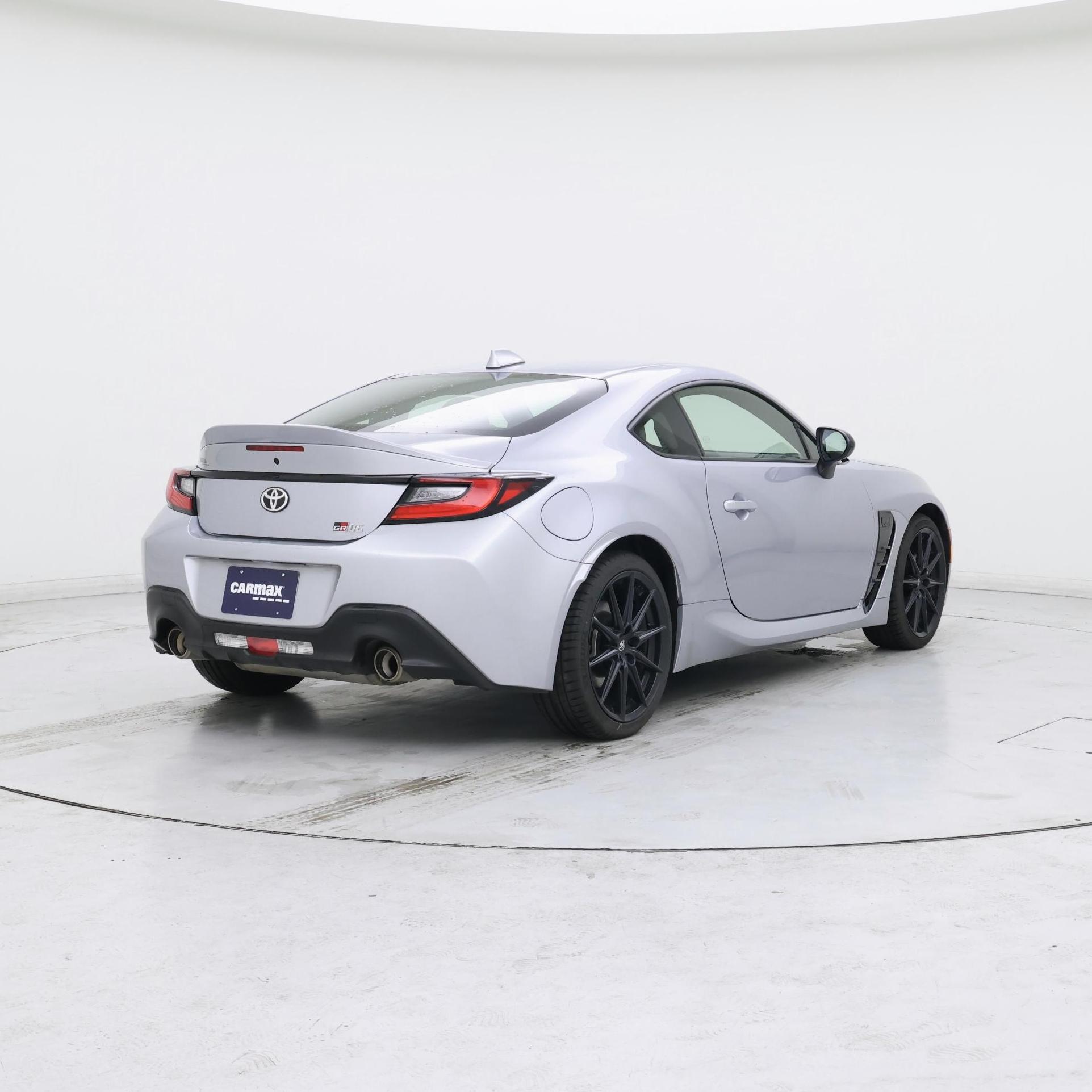 Thumbnail: 2023 Toyota GR86 - 8