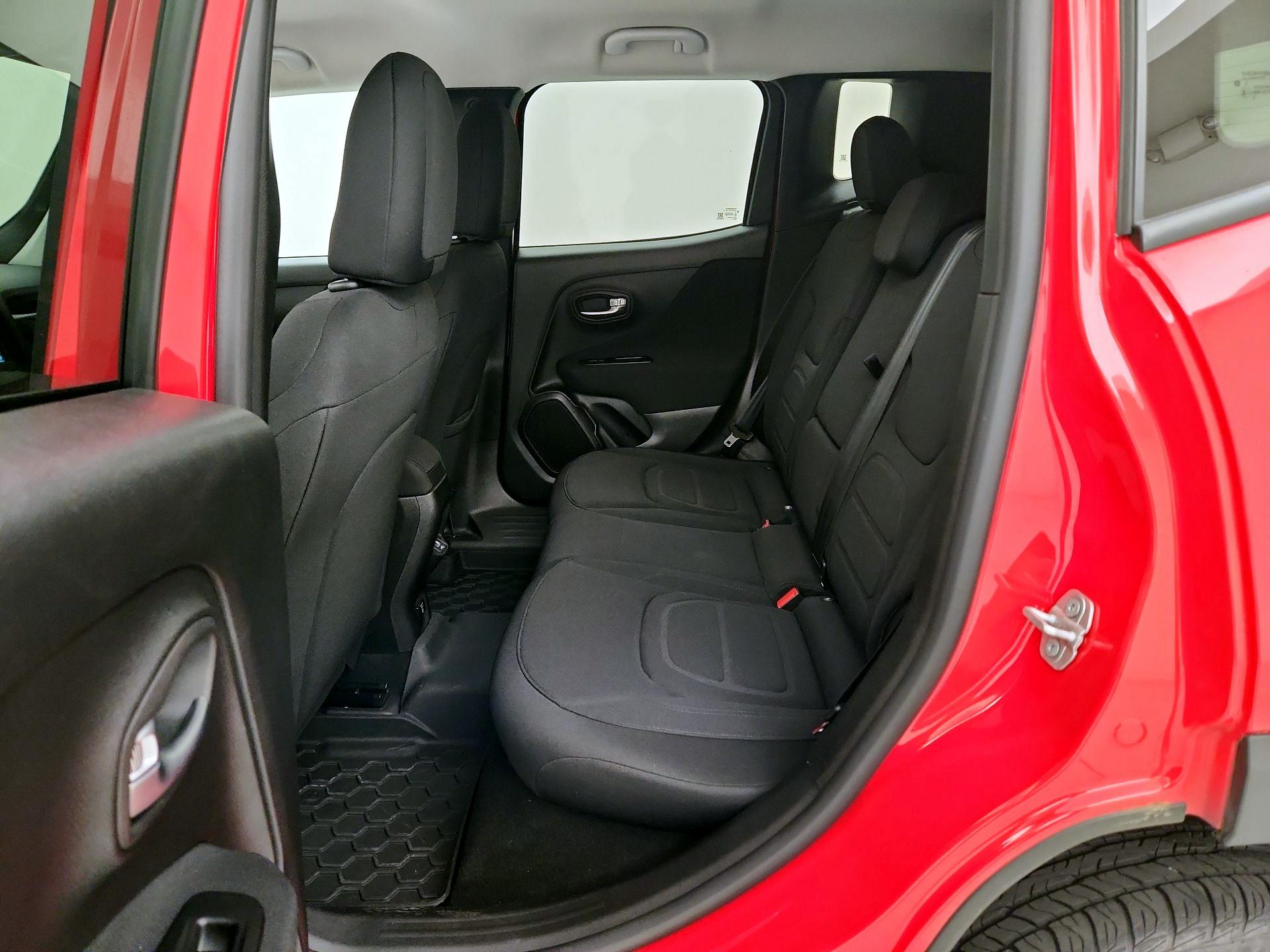 Thumbnail: 2020 Jeep Renegade - 19