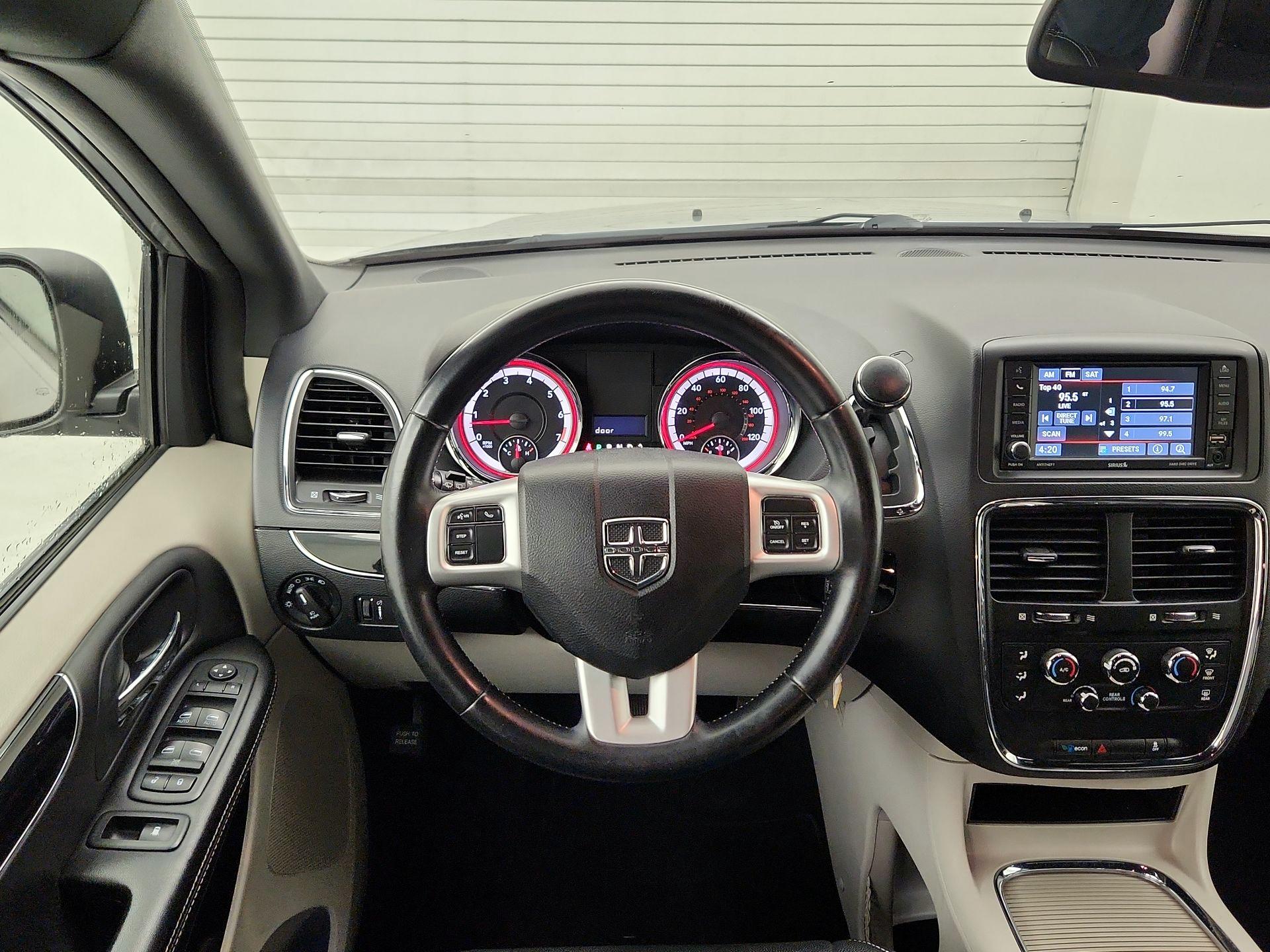 Thumbnail: 2018 Dodge Grand Caravan - 10