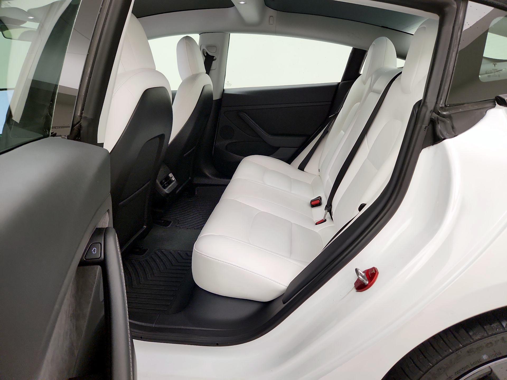 Thumbnail: 2022 Tesla Model 3 - 19