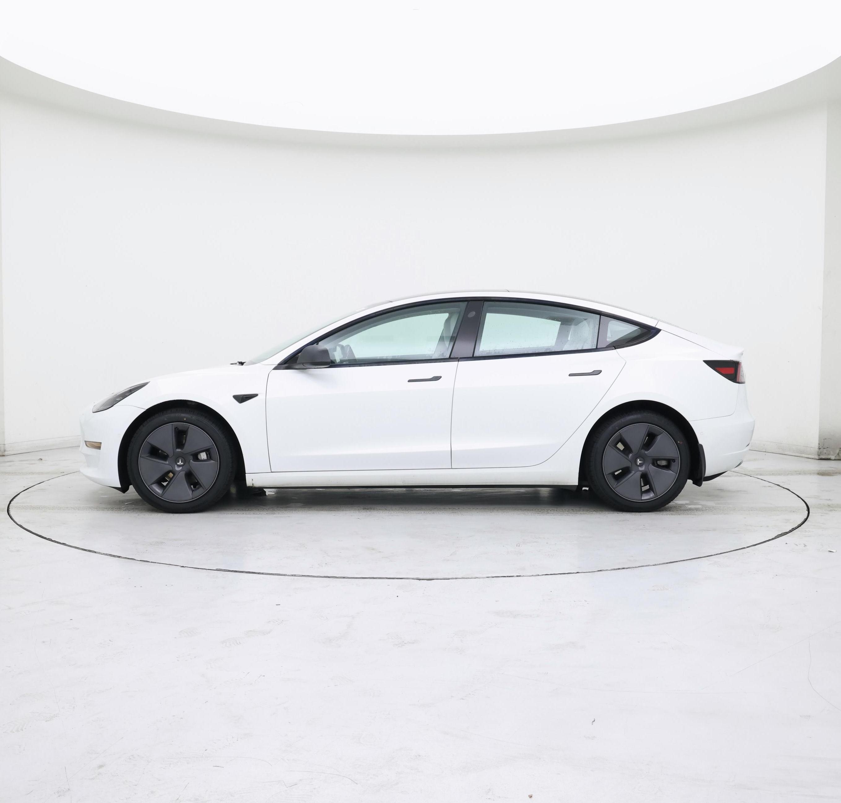 Thumbnail: 2022 Tesla Model 3 - 3