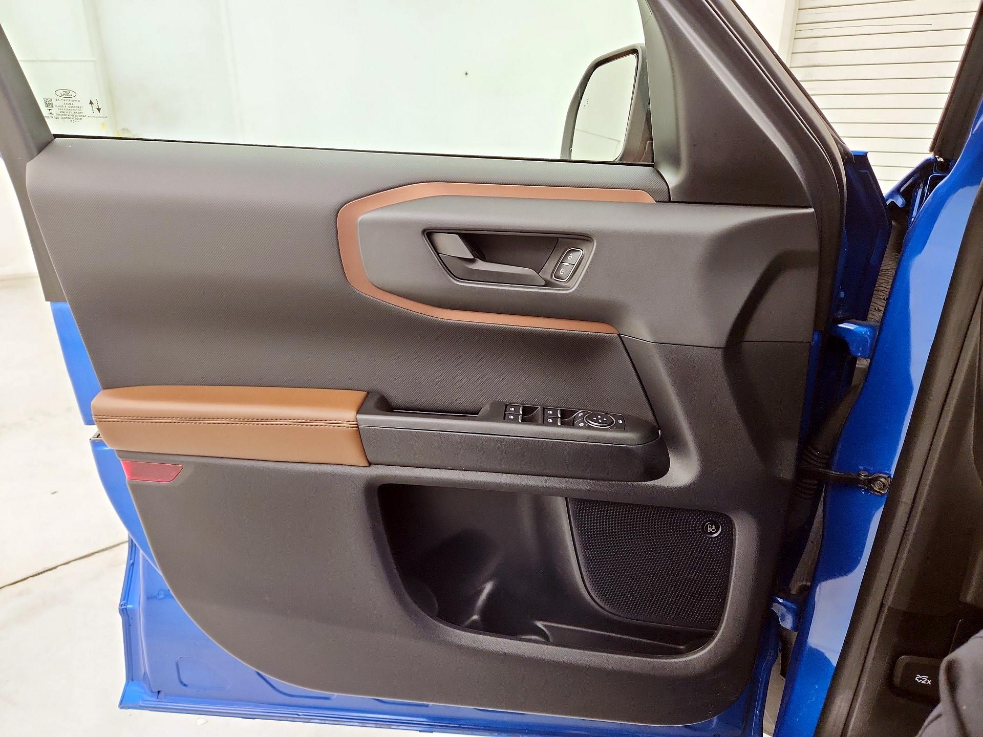 Thumbnail: 2022 Ford Bronco Sport - 12