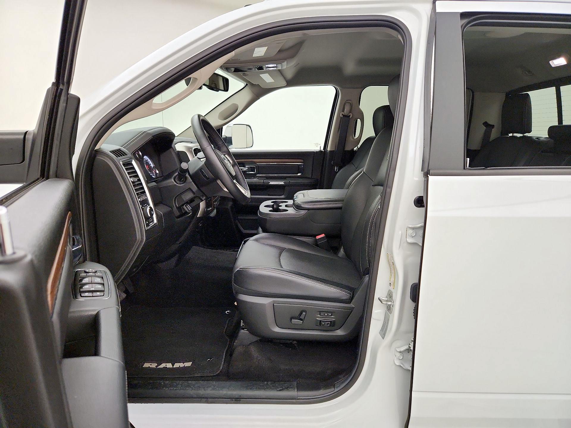 Thumbnail: 2017 RAM 3500 - 11
