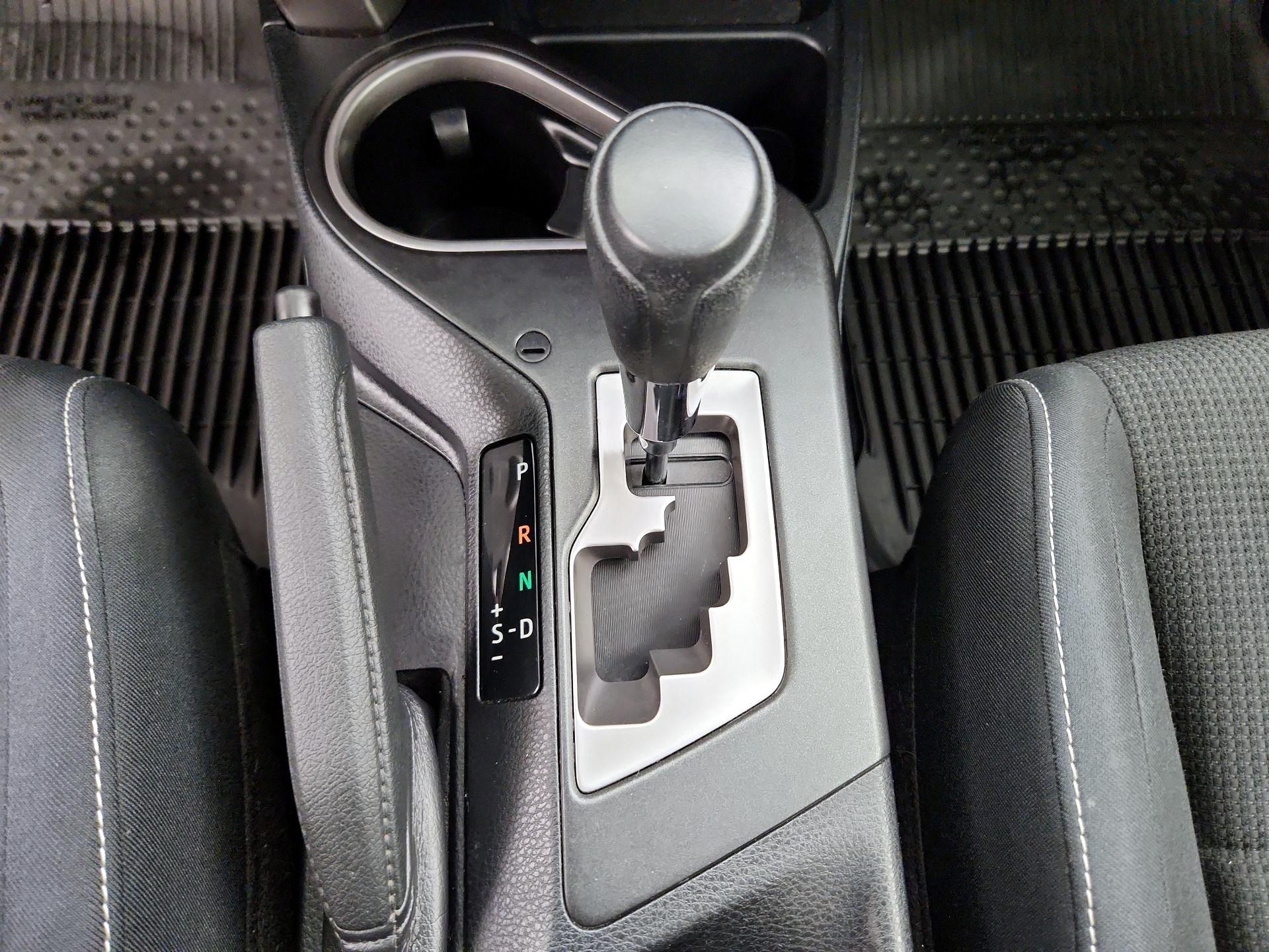 Thumbnail: 2016 Toyota RAV4 - 17