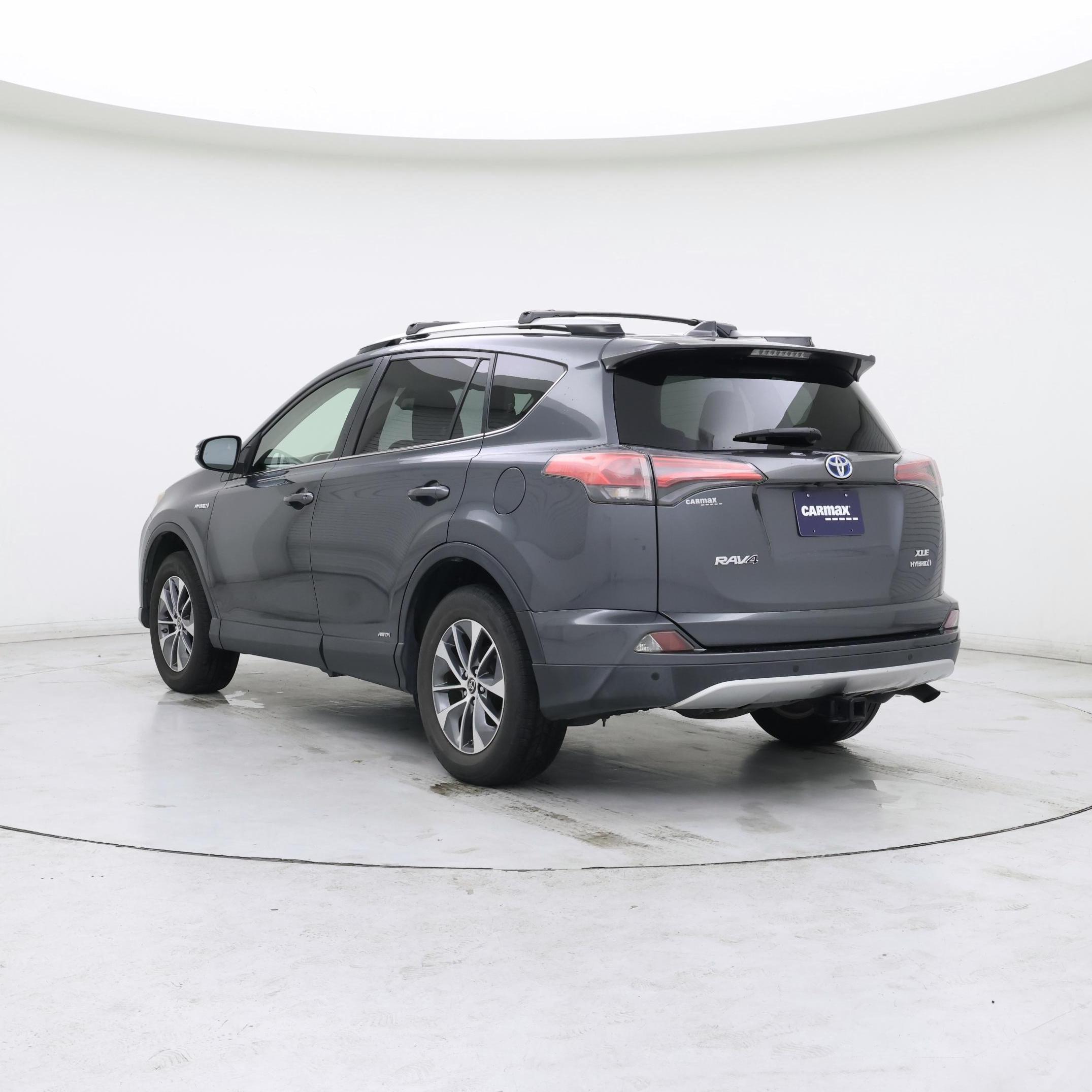 Thumbnail: 2016 Toyota RAV4 - 2