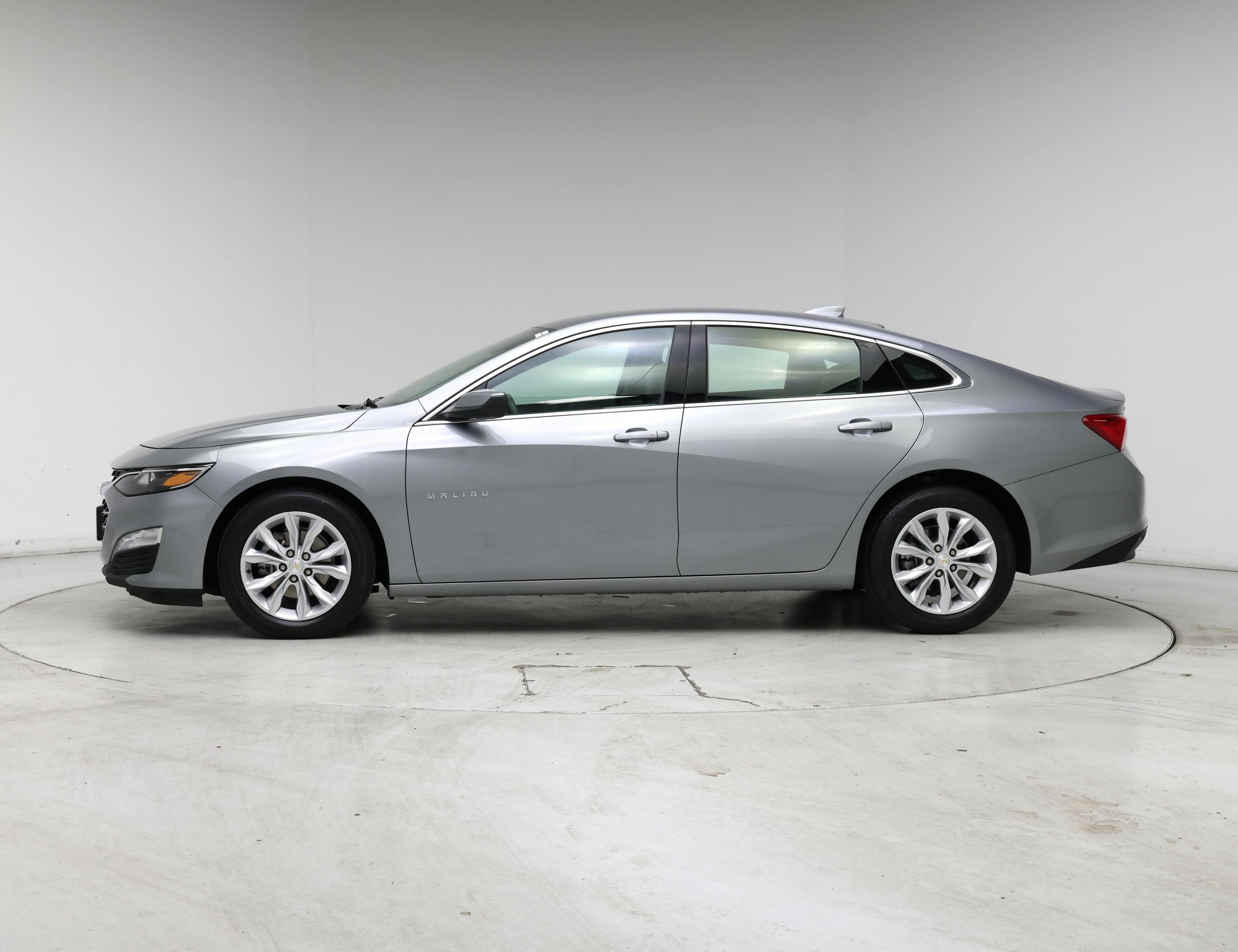 Thumbnail: 2024 Chevrolet Malibu - 3
