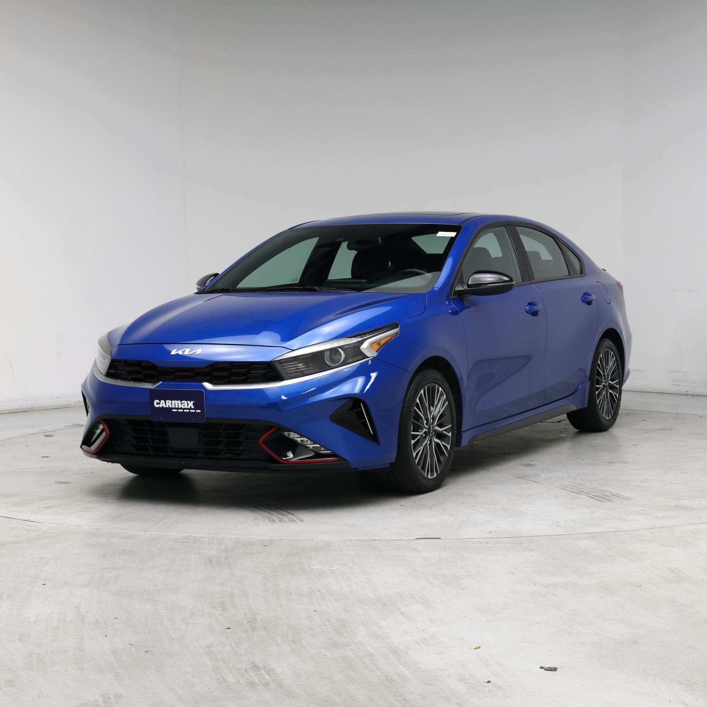 Thumbnail: 2023 Kia Forte - 4