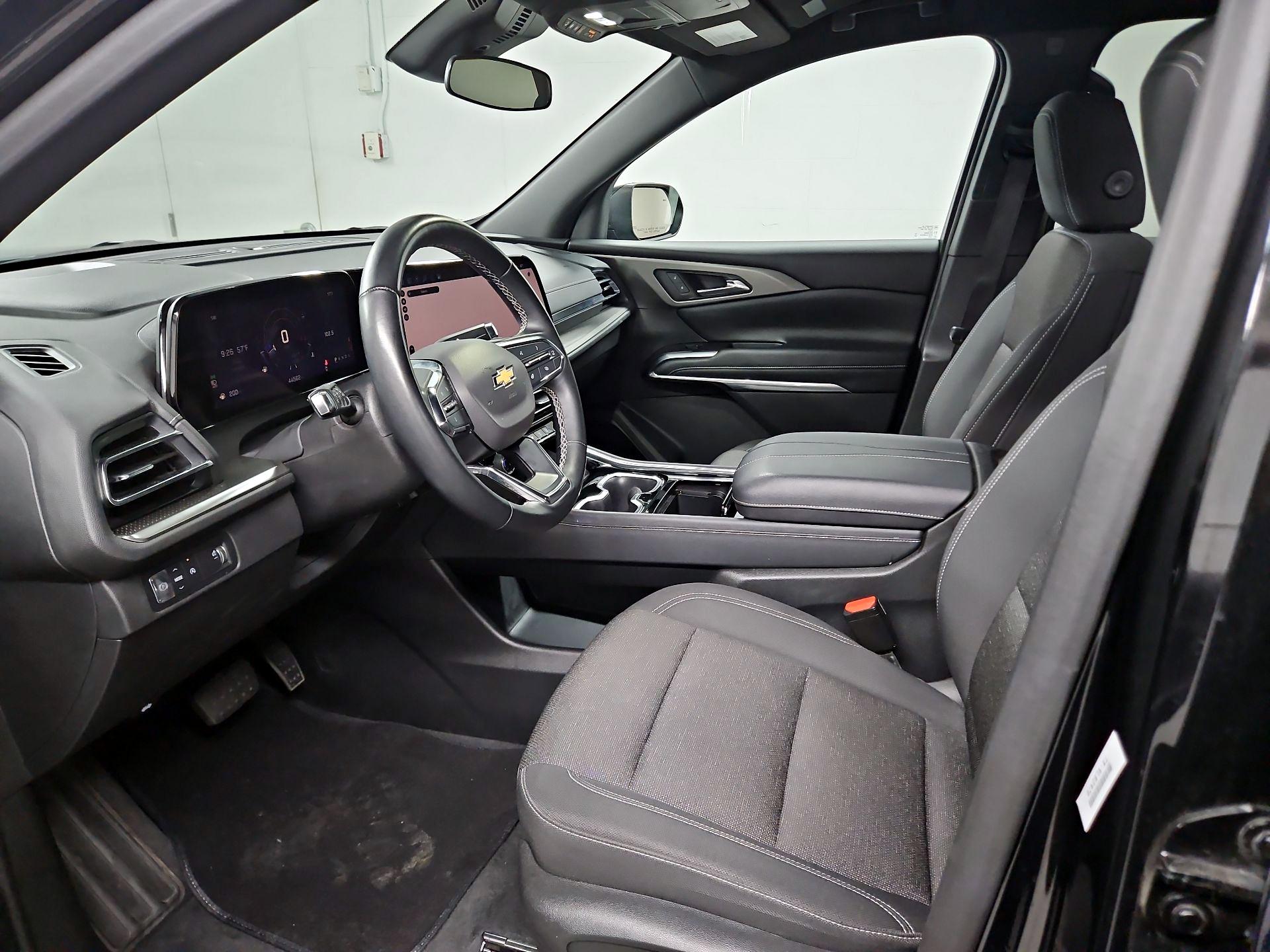 Thumbnail: 2024 Chevrolet Traverse - 11
