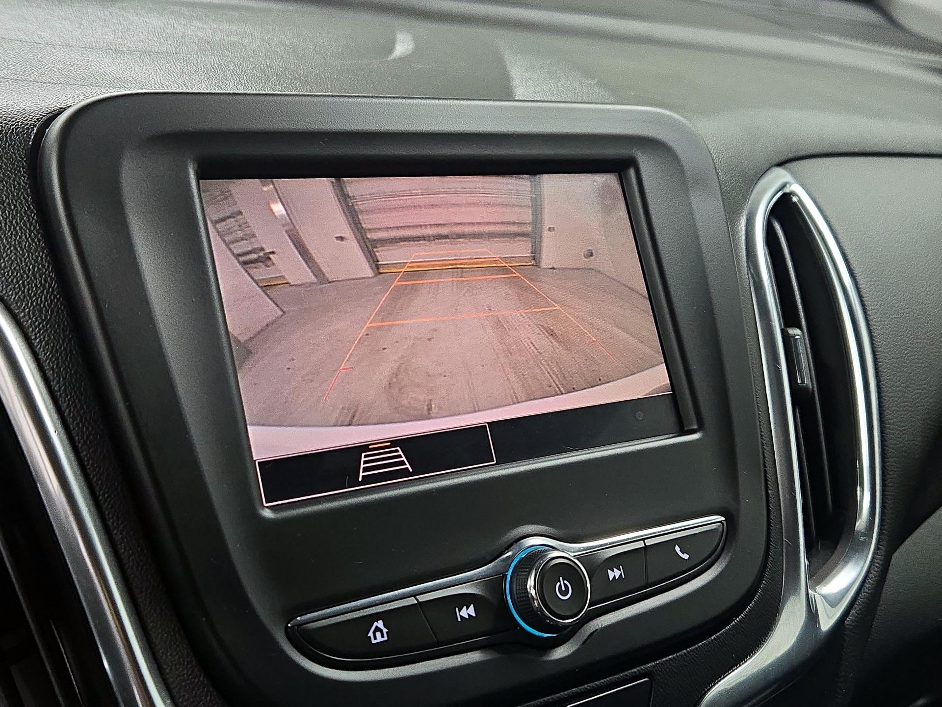 Thumbnail: 2022 Chevrolet Equinox - 14