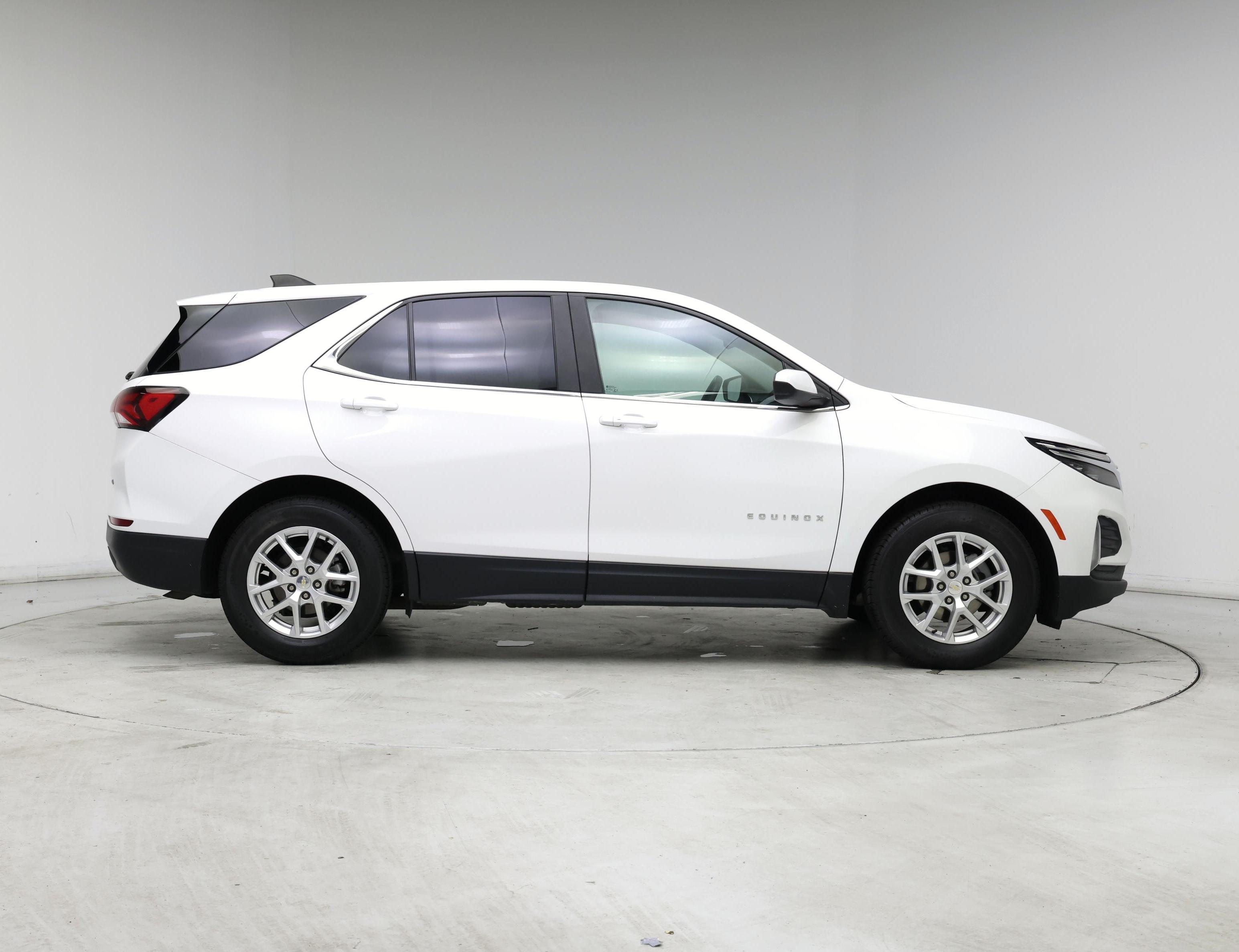 Thumbnail: 2022 Chevrolet Equinox - 7