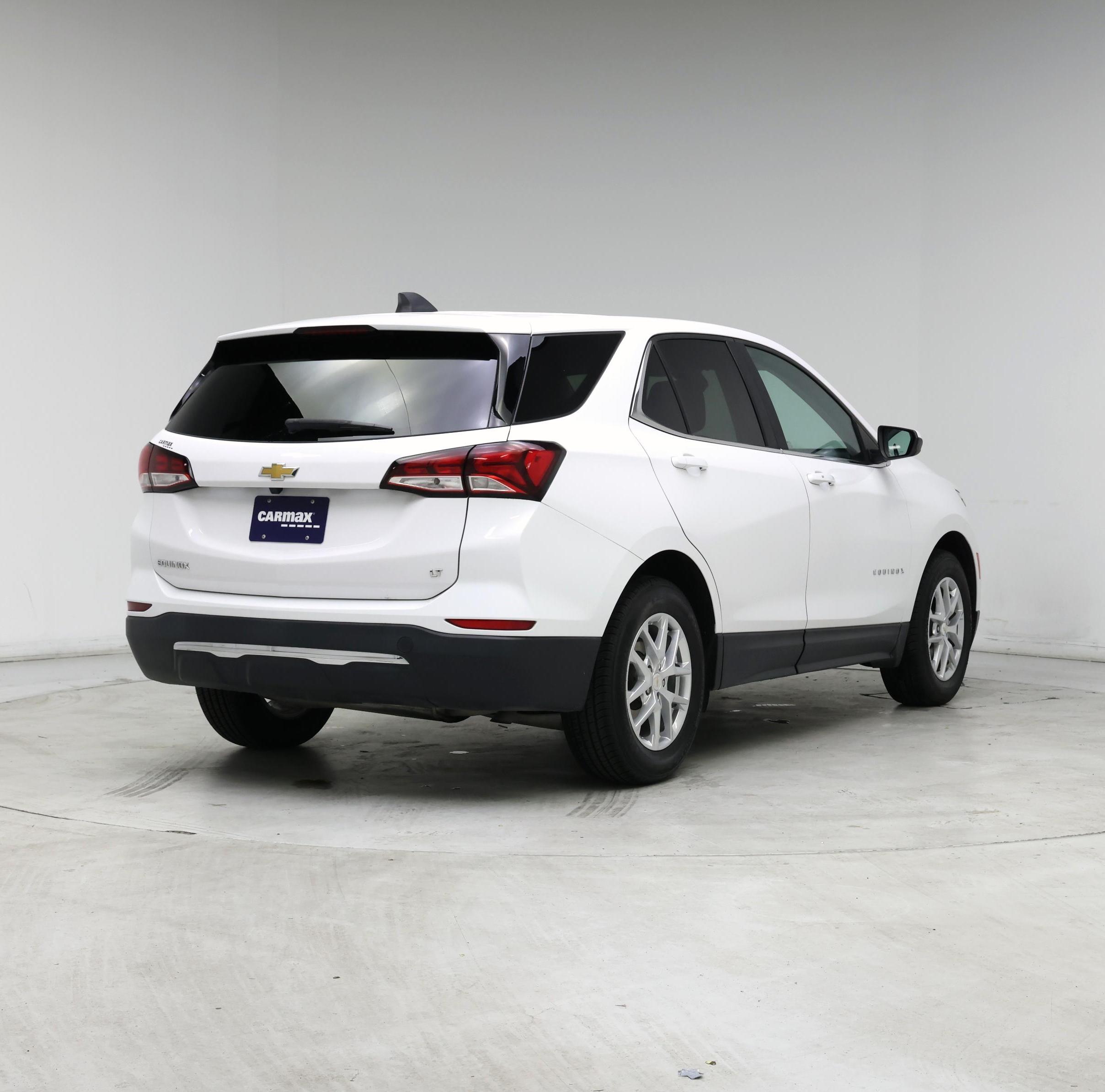 Thumbnail: 2022 Chevrolet Equinox - 8