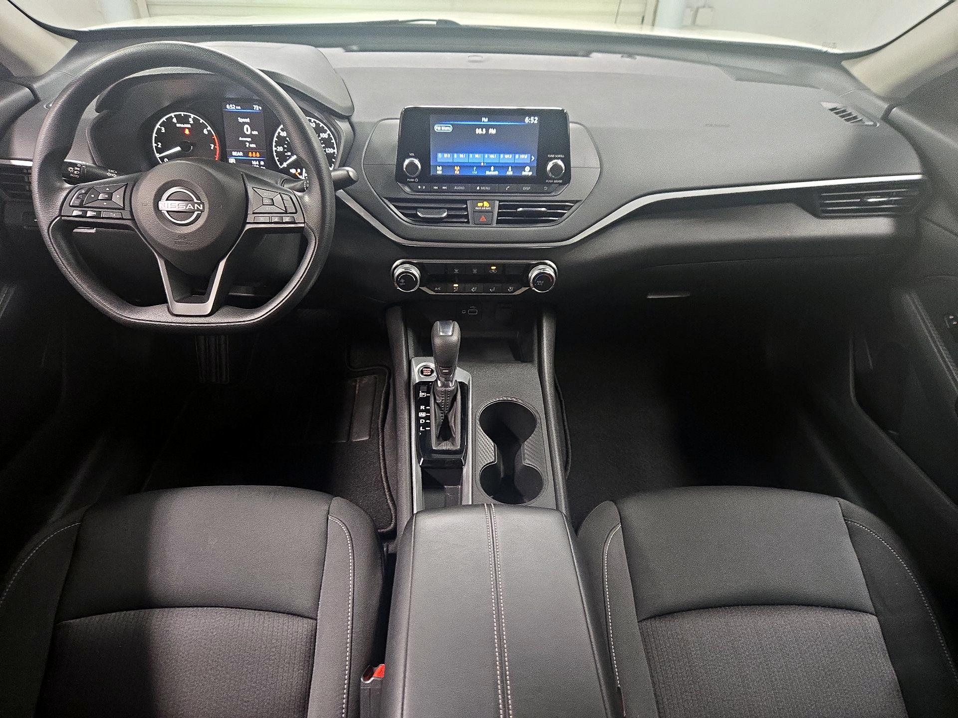 Thumbnail: 2023 Nissan Altima - 9