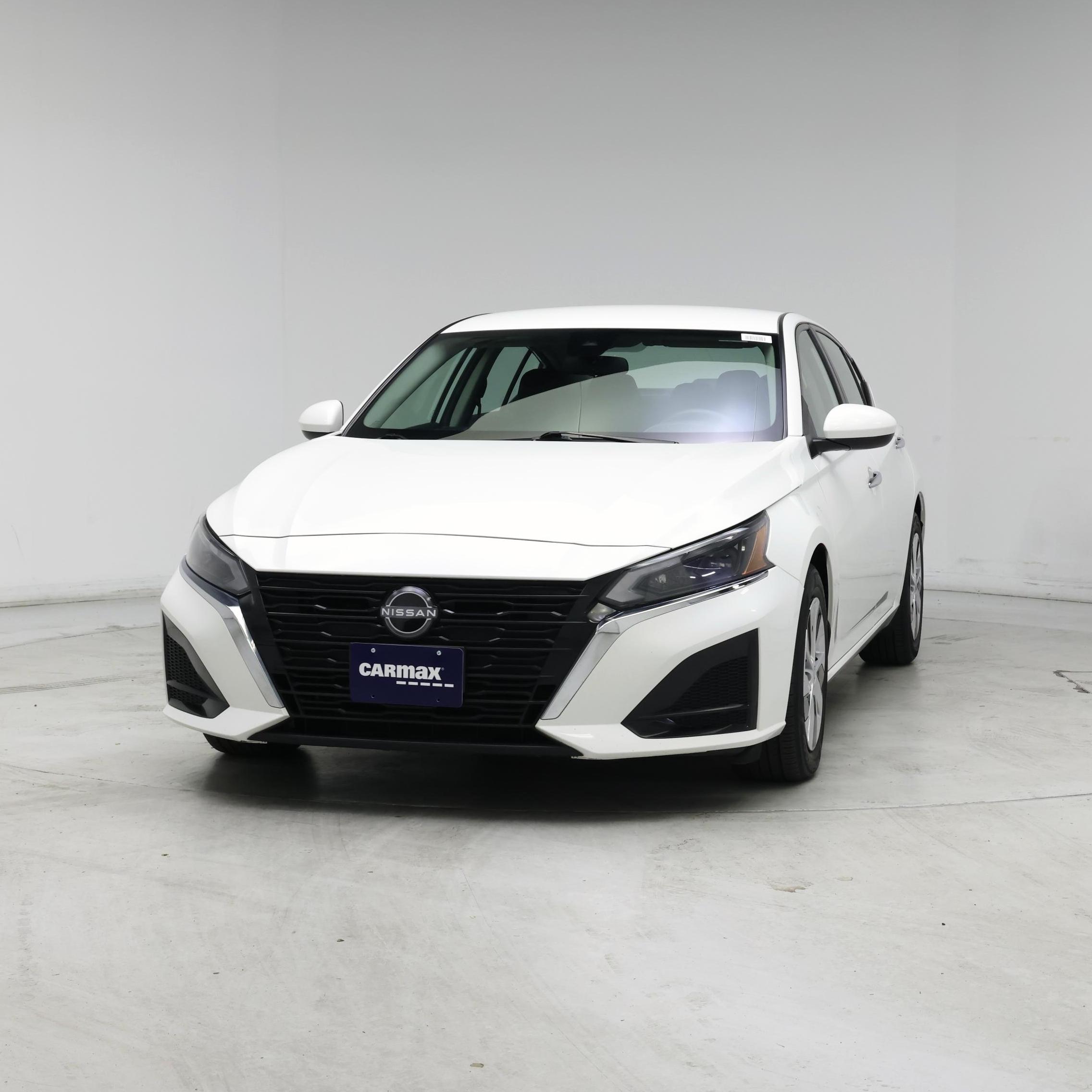 Thumbnail: 2023 Nissan Altima - 4