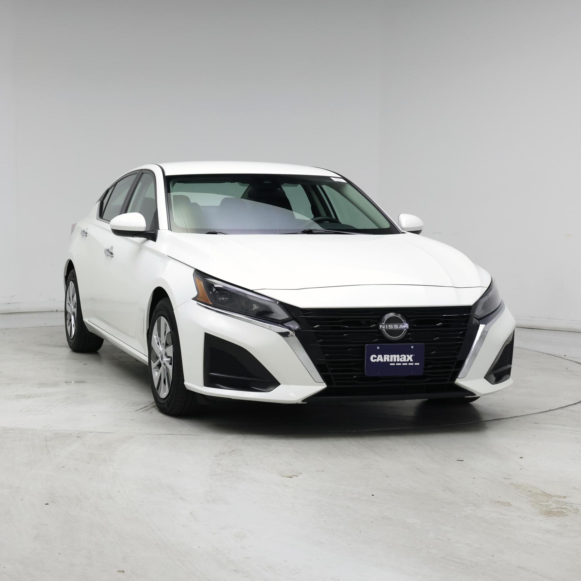 Thumbnail: 2023 Nissan Altima - 5