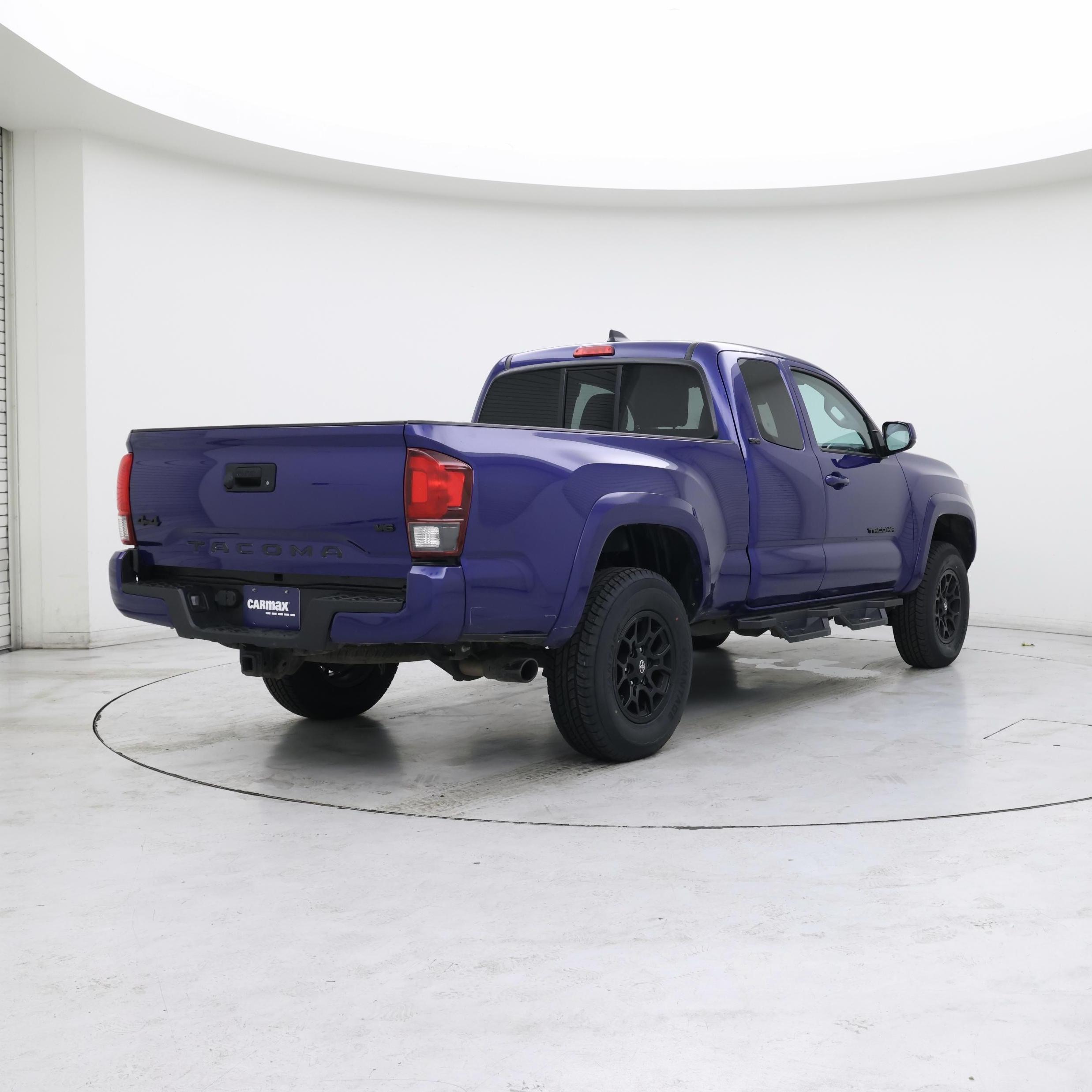 Thumbnail: 2022 Toyota Tacoma - 8