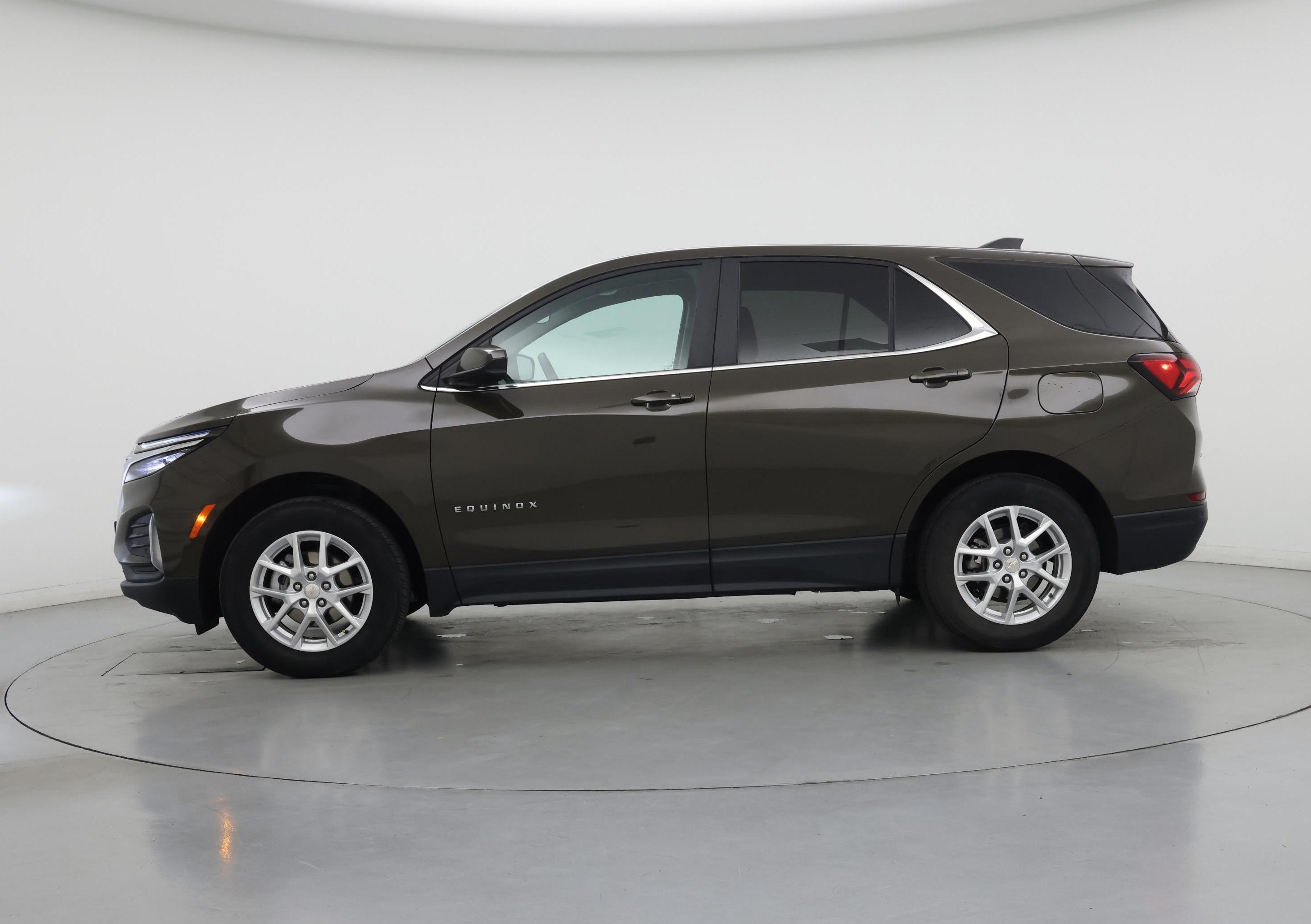 Thumbnail: 2023 Chevrolet Equinox - 3