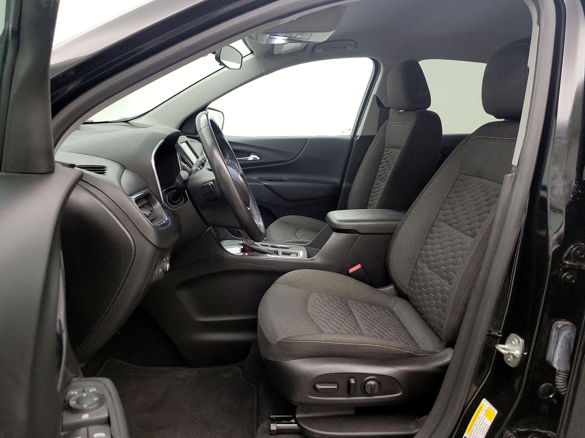 Thumbnail: 2021 Chevrolet Equinox - 11