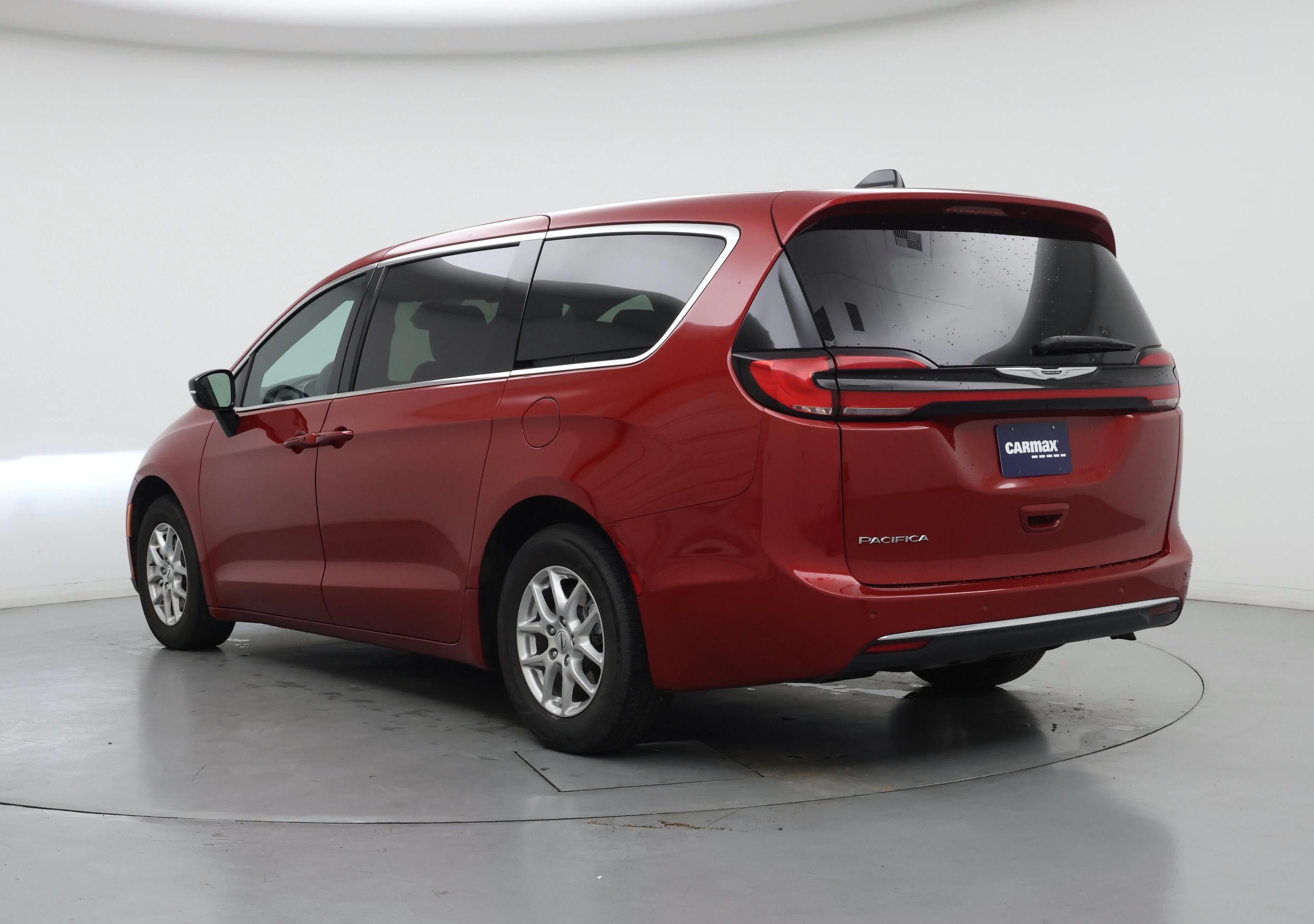 Thumbnail: 2025 Chrysler Pacifica - 2