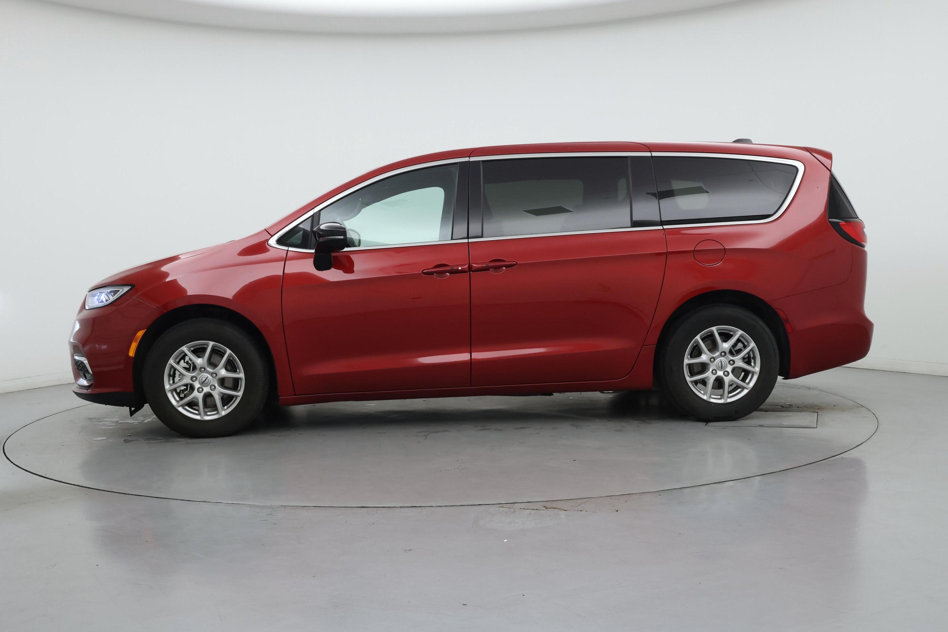 Thumbnail: 2025 Chrysler Pacifica - 3