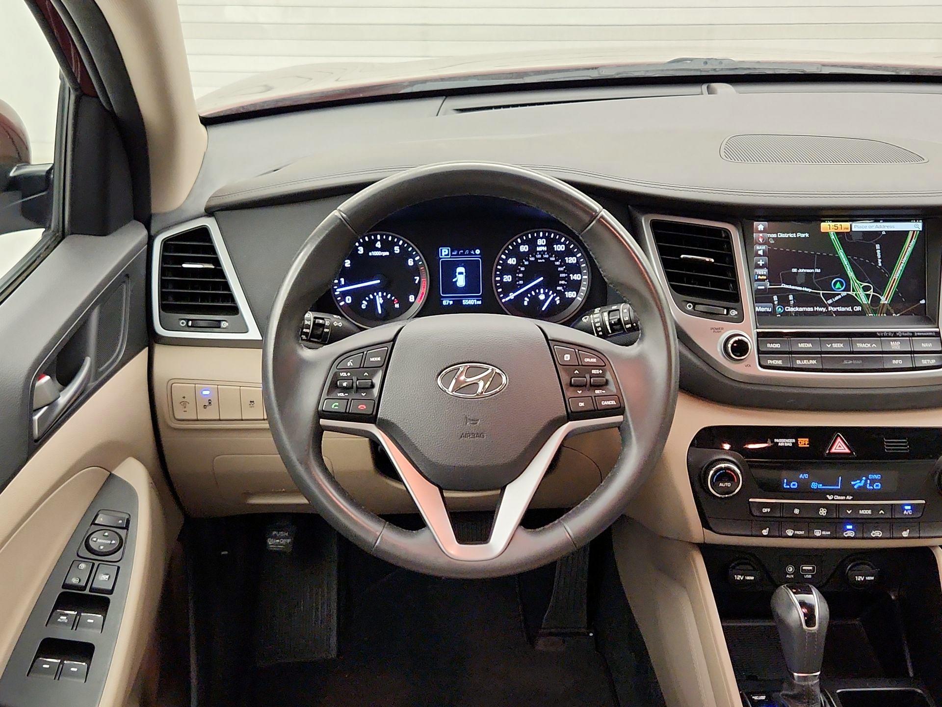 Thumbnail: 2017 Hyundai Tucson - 10