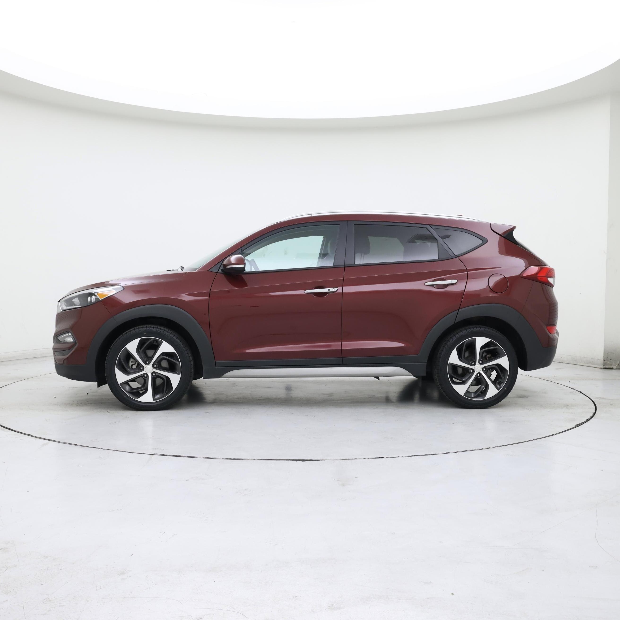 Thumbnail: 2017 Hyundai Tucson - 3