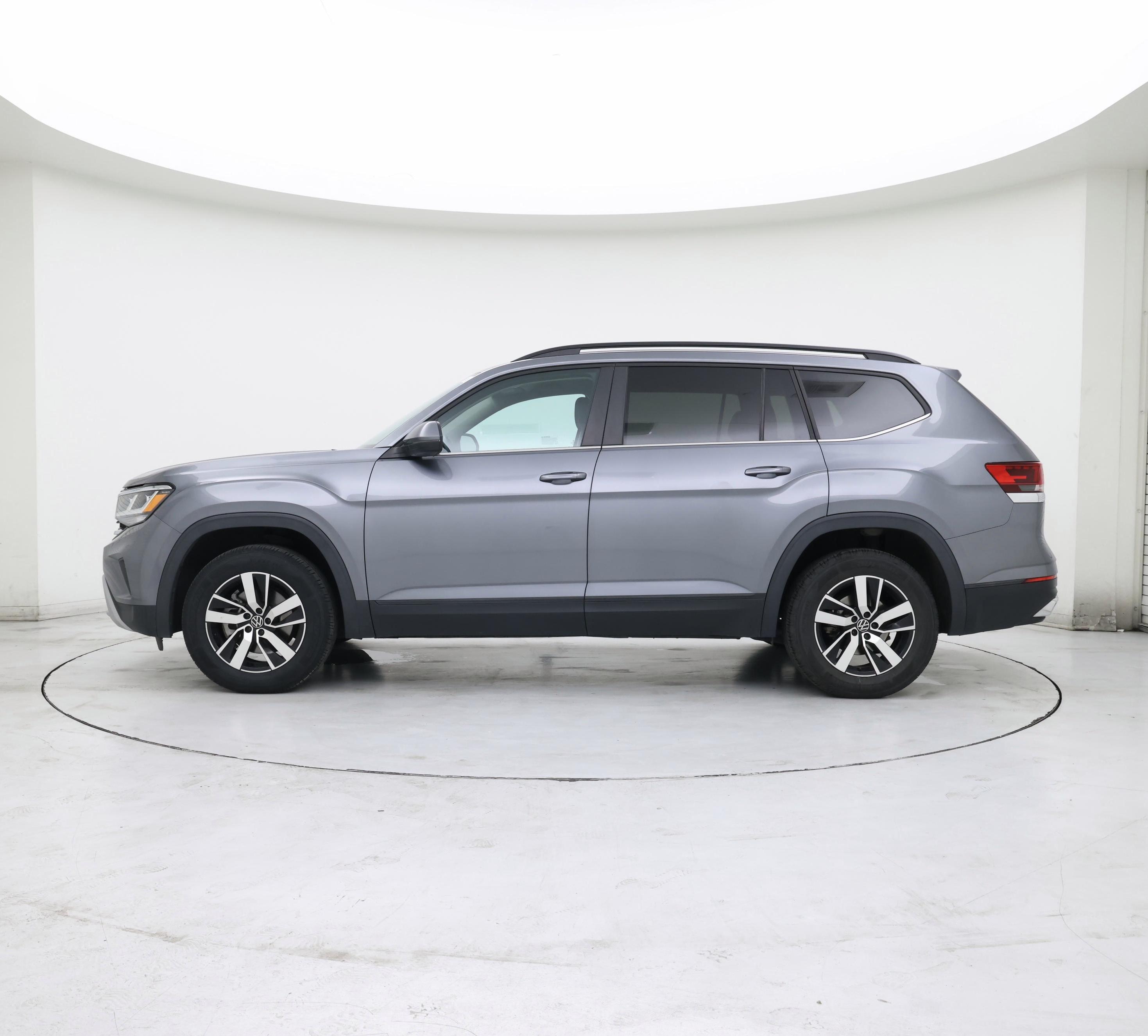 Thumbnail: 2023 Volkswagen Atlas - 3